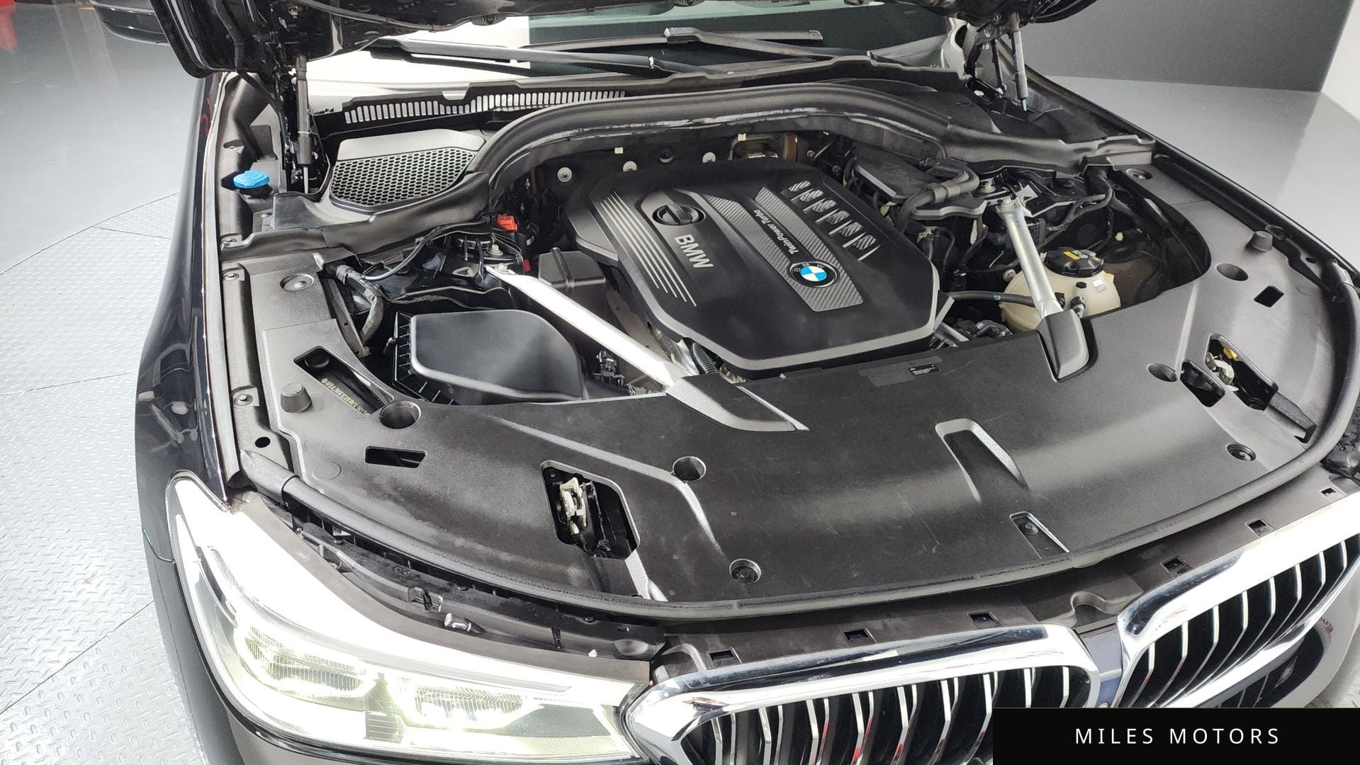 BMW 6 Series GT (G32) 2019 — миниатюра 6