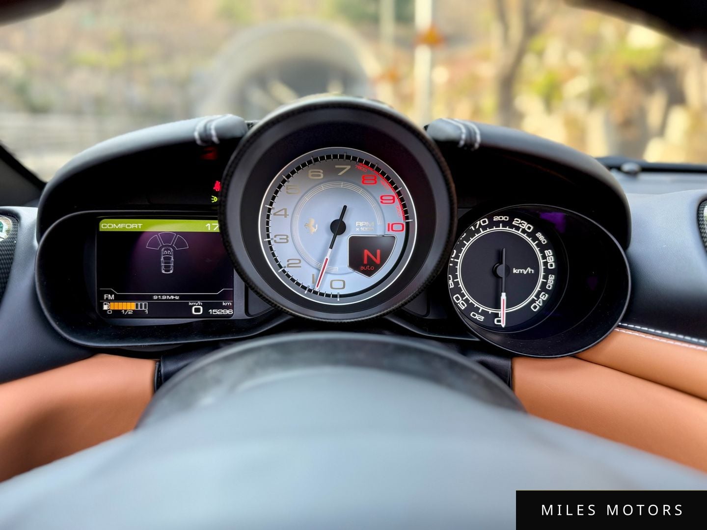 Ferrari 캘리포니아 2015 — миниатюра 10