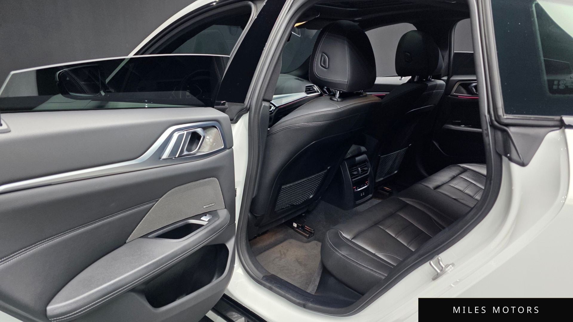 BMW 4시리즈 (G22) 2024 — миниатюра 16