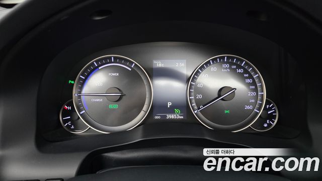 Лексус ES300h 2018 — миниатюра 11