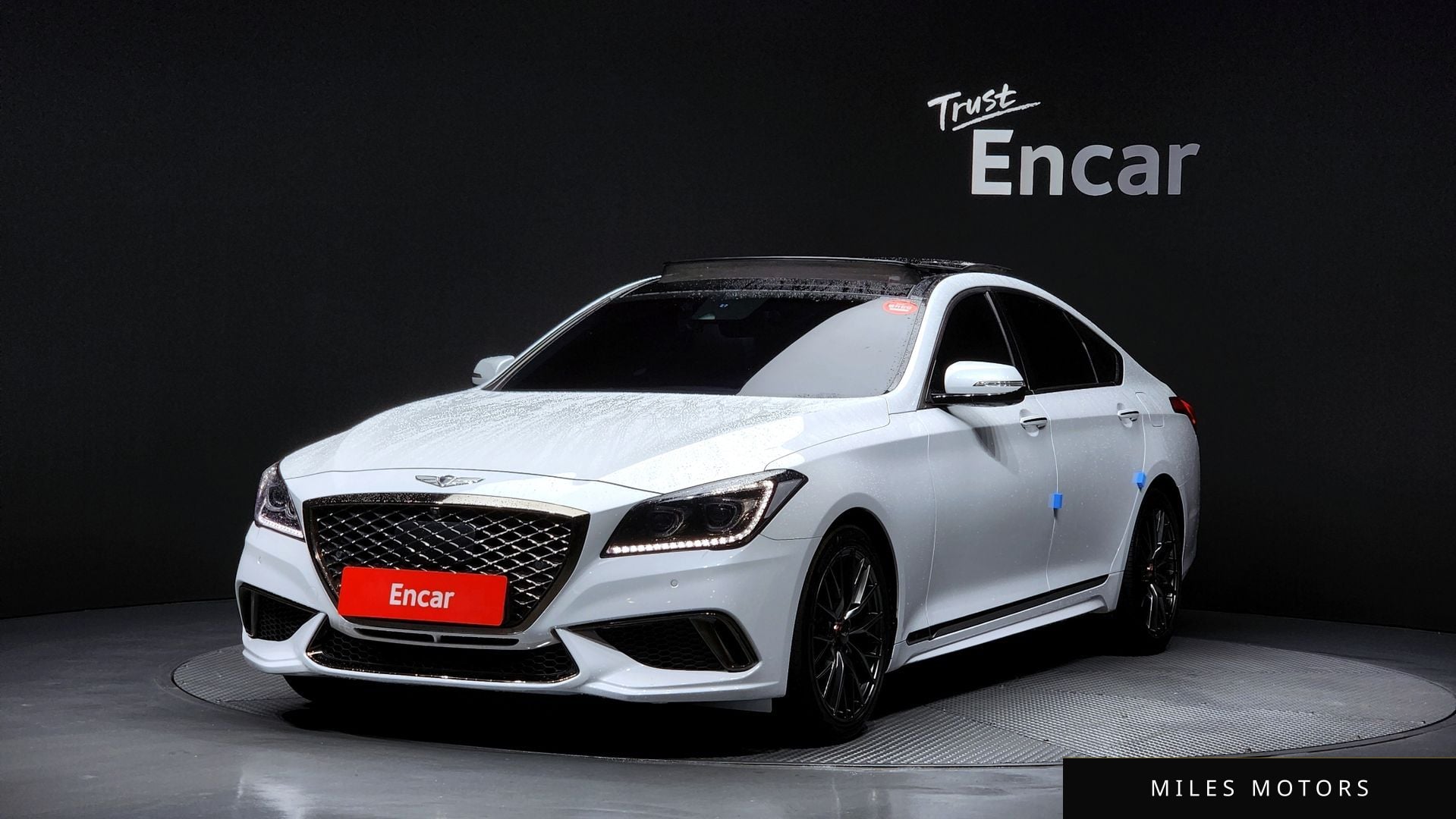 Genesis G80 2019 — фото 1 из 12