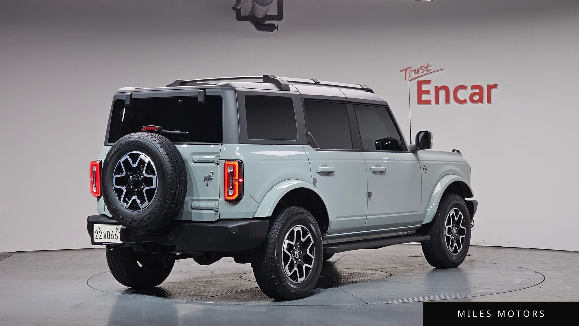Ford Bronco 2023 — миниатюра 2