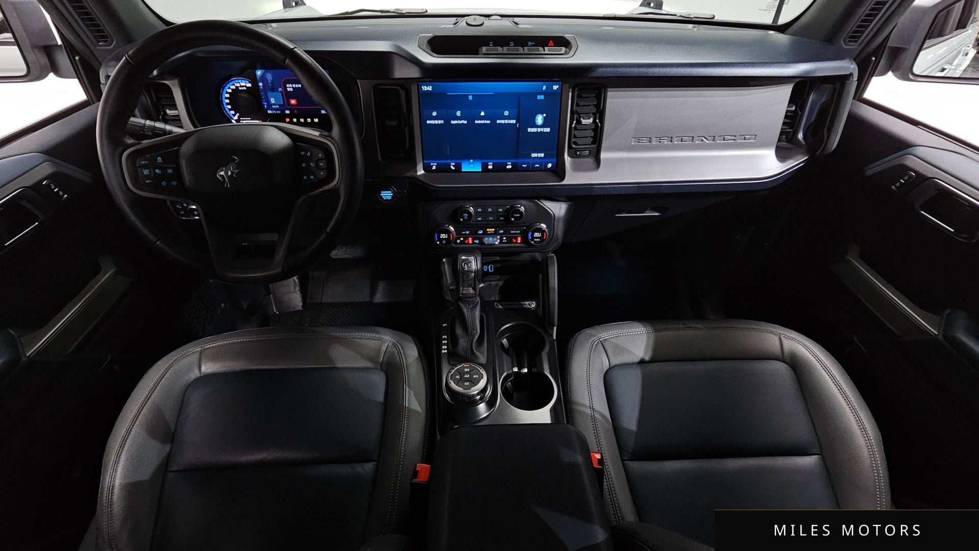 Ford Bronco 2023 — миниатюра 10