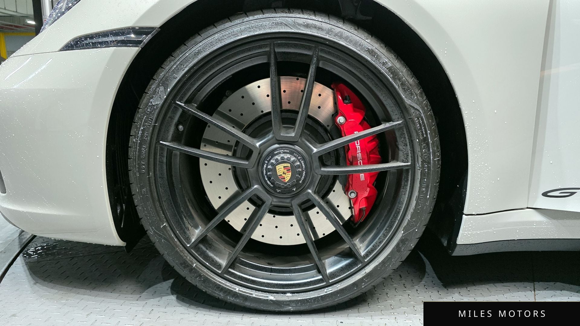 Porsche 911 (992) 2023 — миниатюра 5