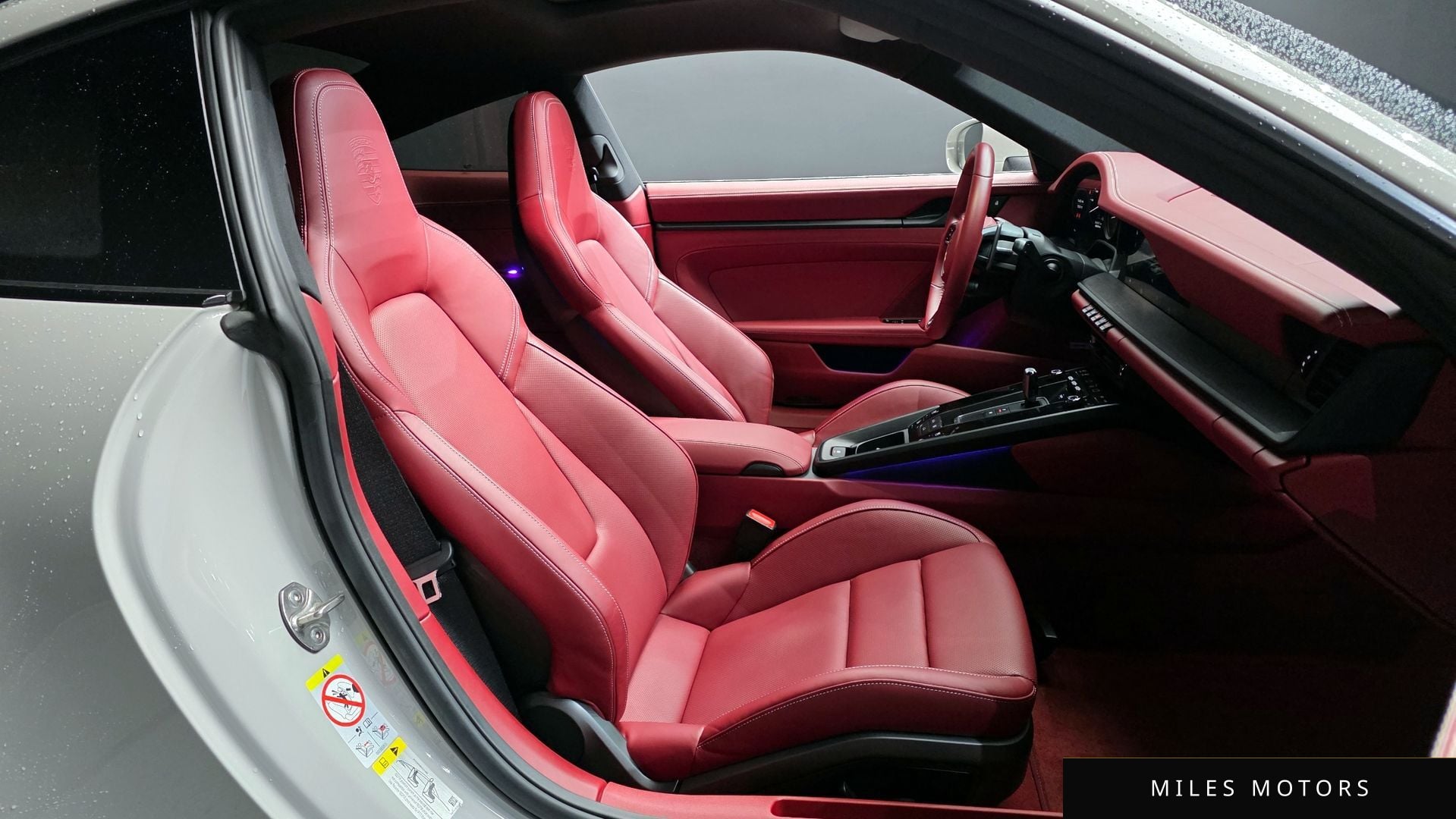 Porsche 911 (992) 2023 — миниатюра 17