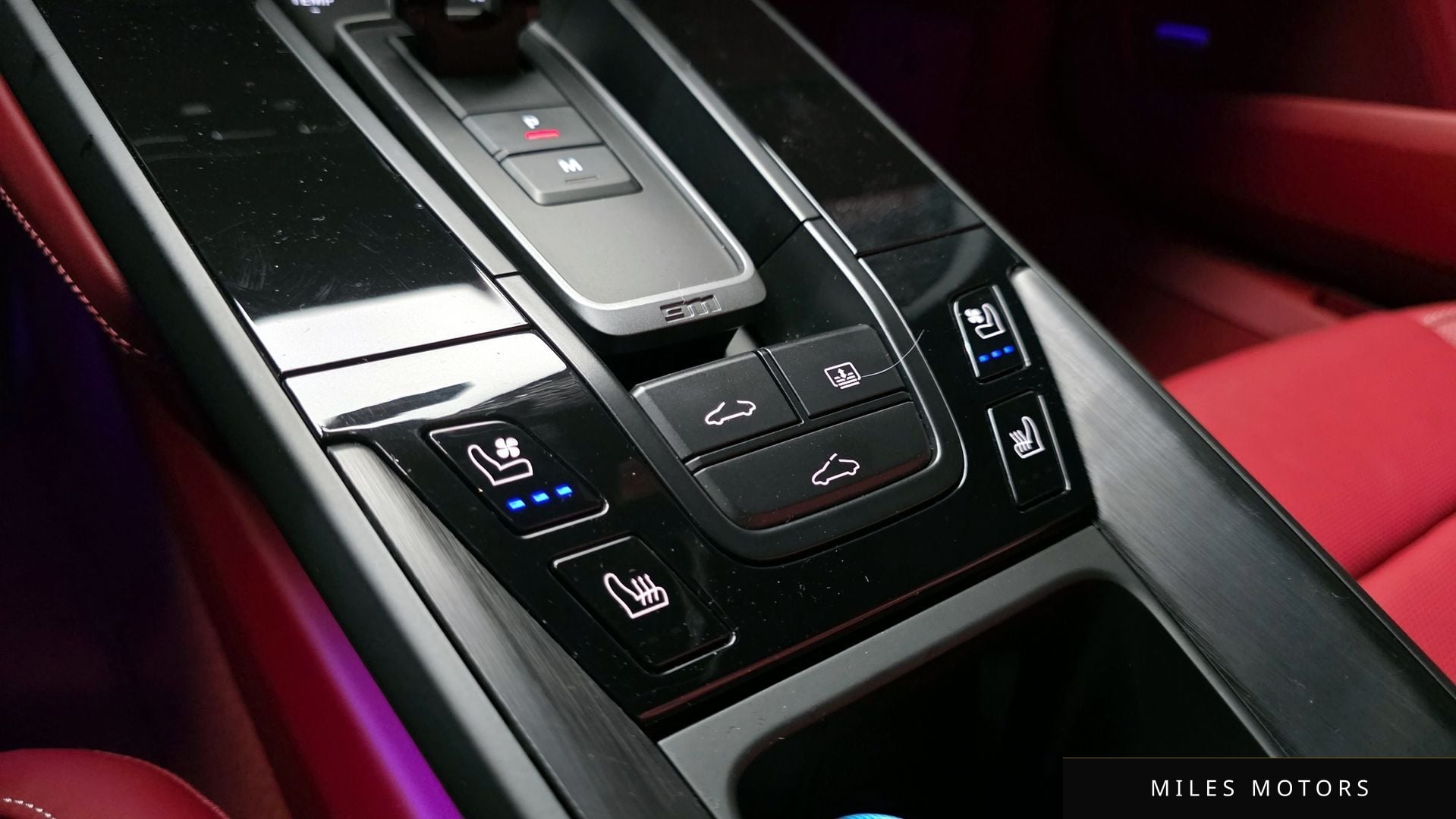 Porsche 911 (992) 2023 — миниатюра 28