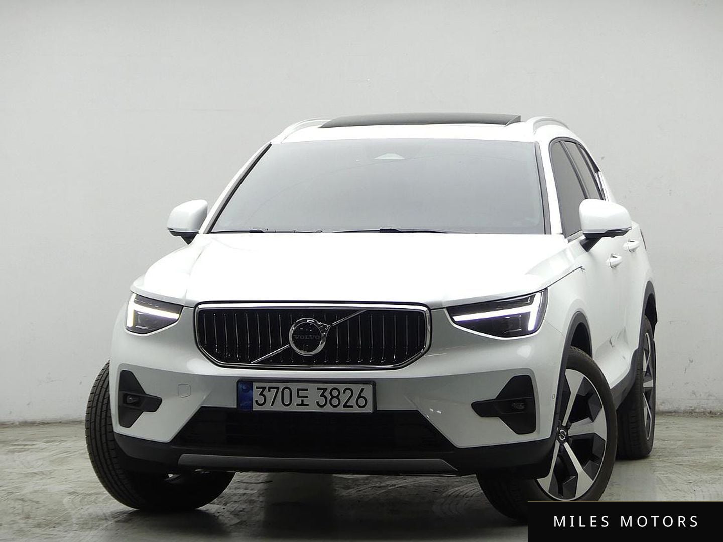 Volvo XC40 2024 — миниатюра 3