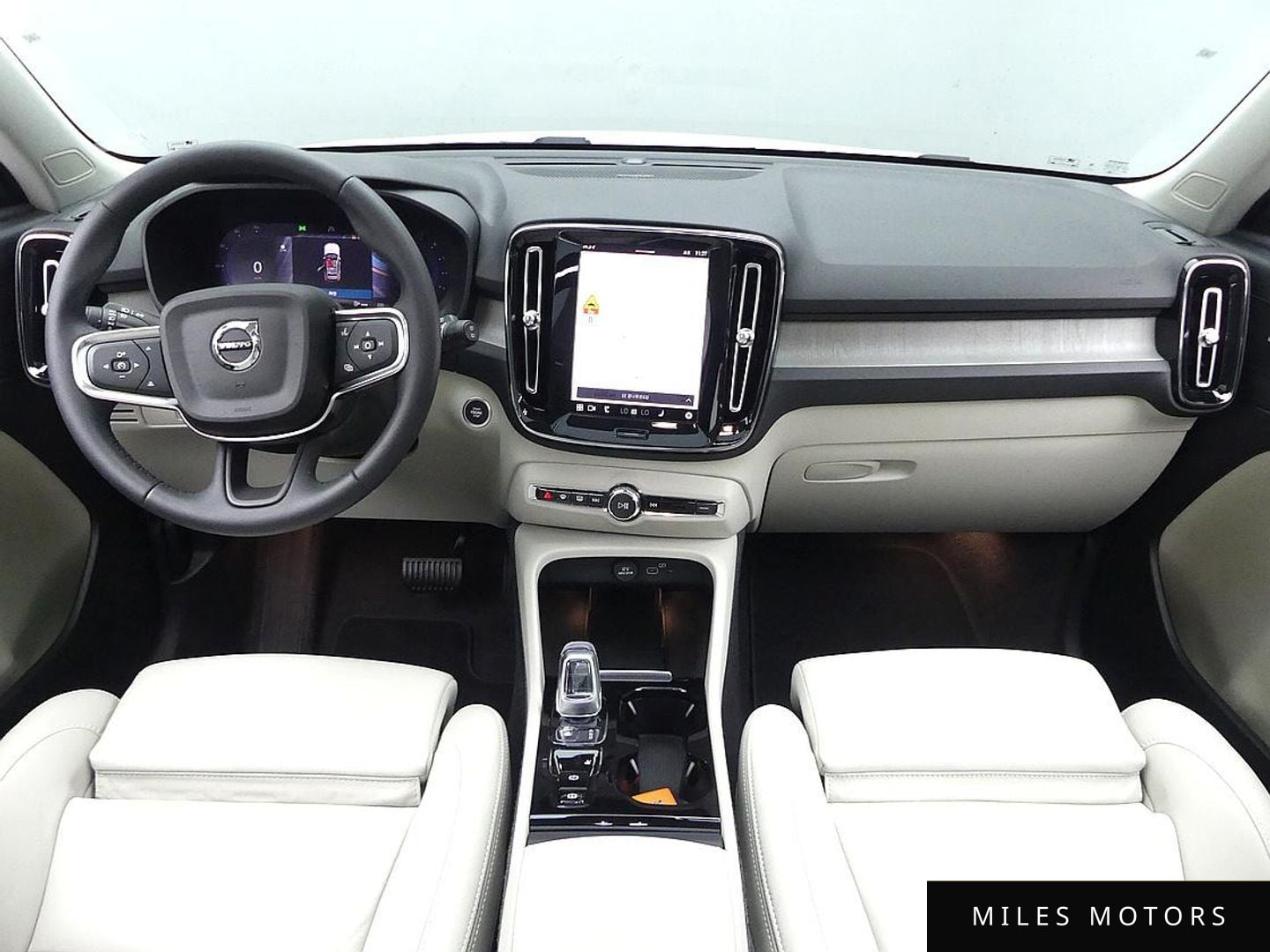 Volvo XC40 2024 — миниатюра 7
