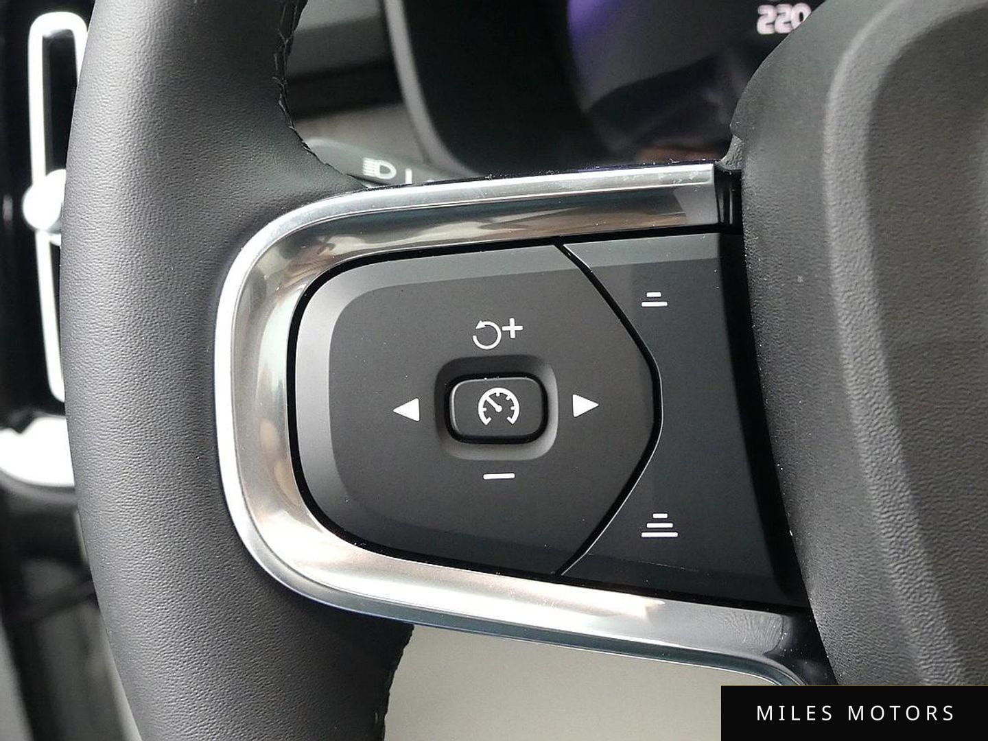 Volvo XC40 2024 — миниатюра 15