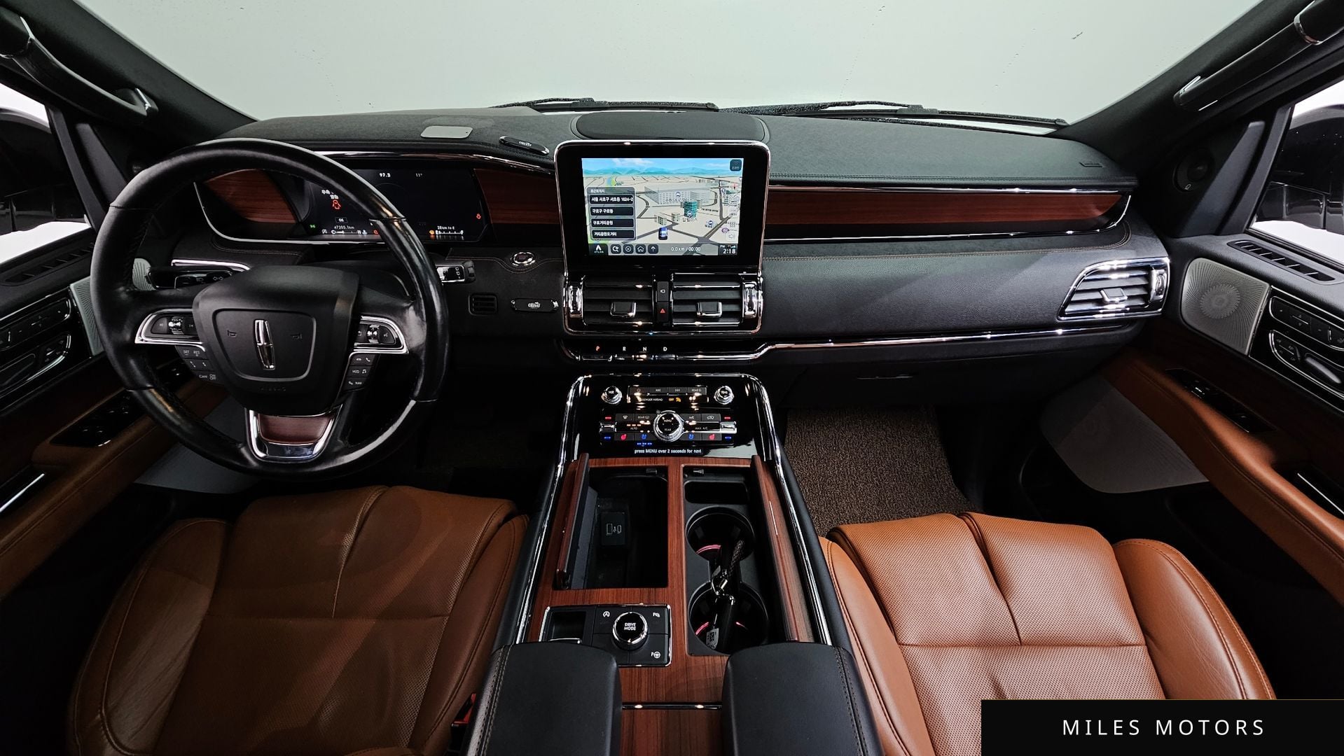 Lincoln 네비게이터 2021 — миниатюра 10