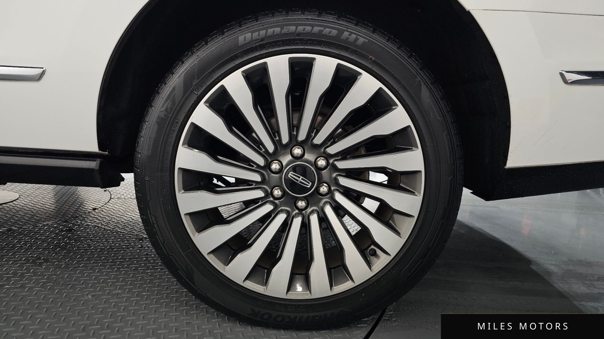 Lincoln 네비게이터 2021 — миниатюра 7