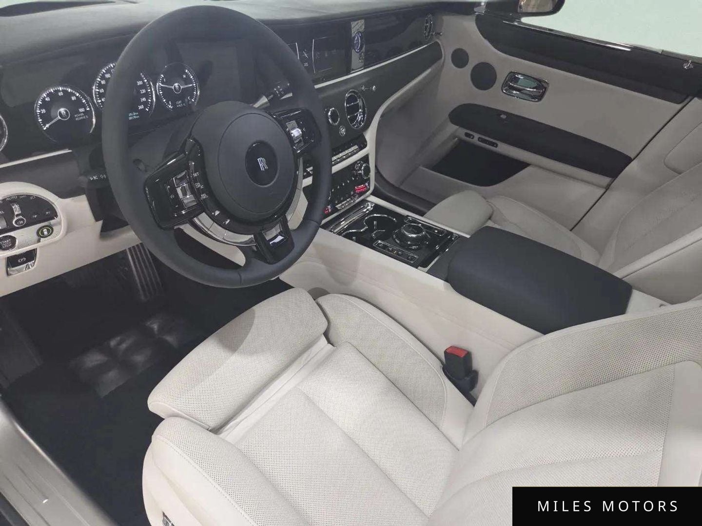 Rolls-Royce Ghost 2021 — миниатюра 9