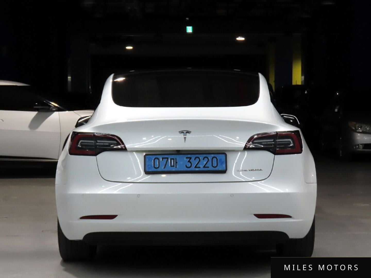 Tesla 모델 3 2022 — миниатюра 3