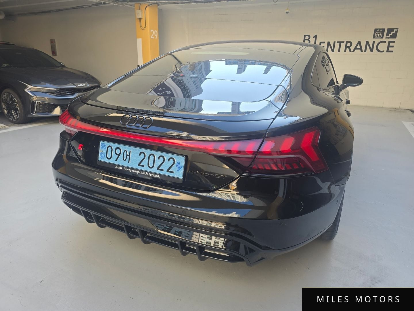 Audi e-트론 GT 2023 — миниатюра 5