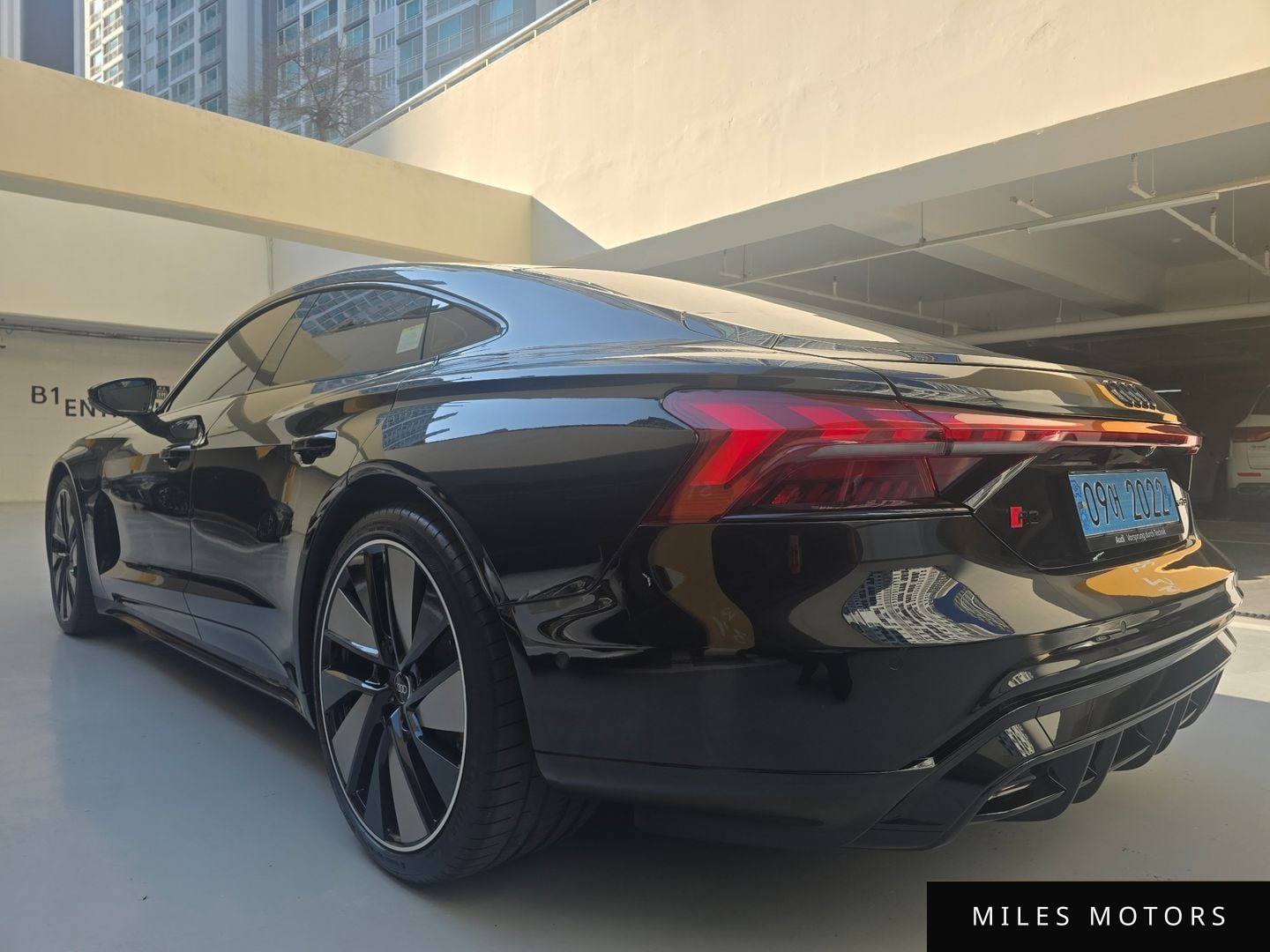 Audi e-트론 GT 2023 — миниатюра 7