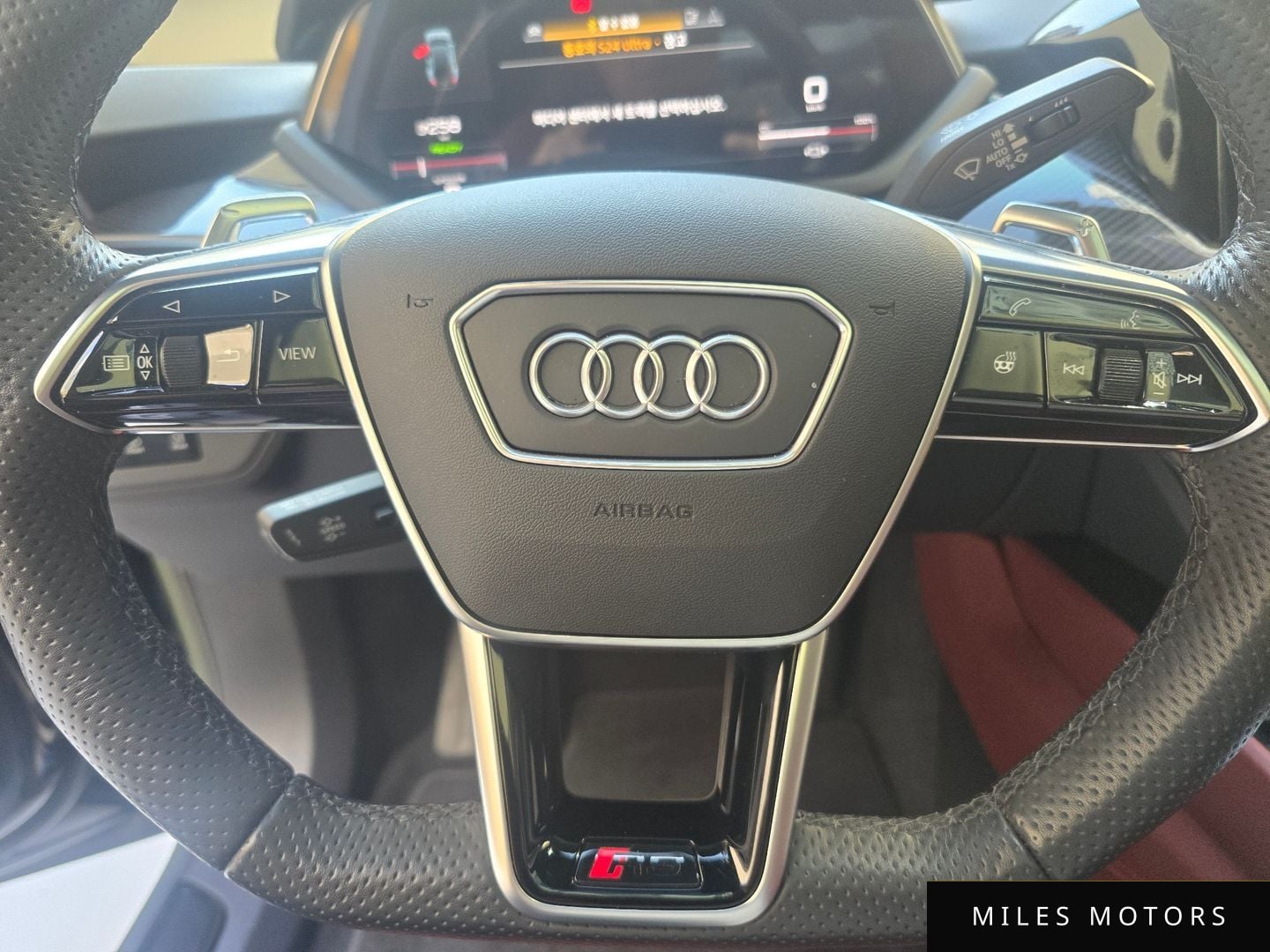 Audi e-트론 GT 2023 — миниатюра 15