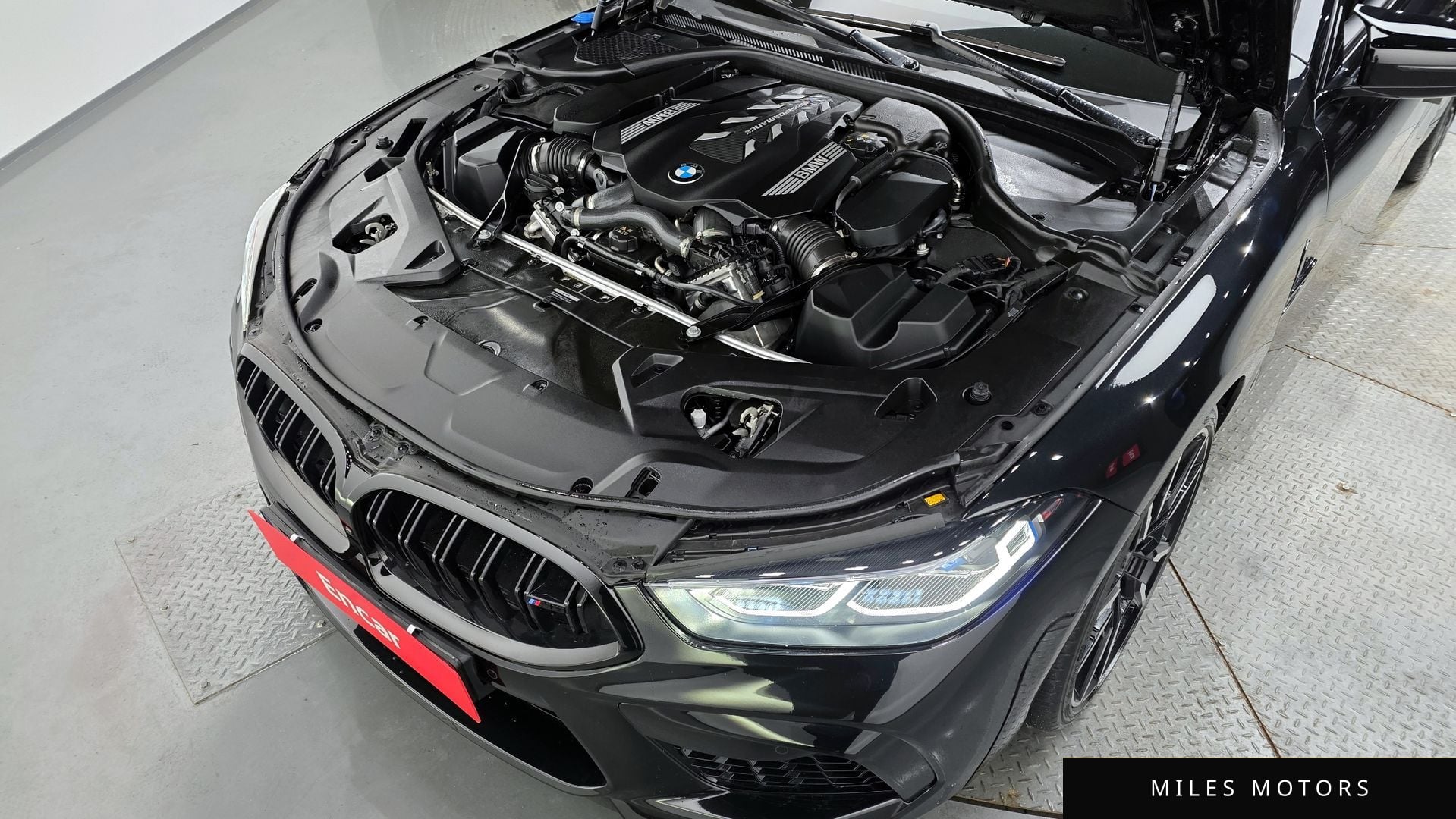 BMW 8 Series (G15) 2025 — миниатюра 6