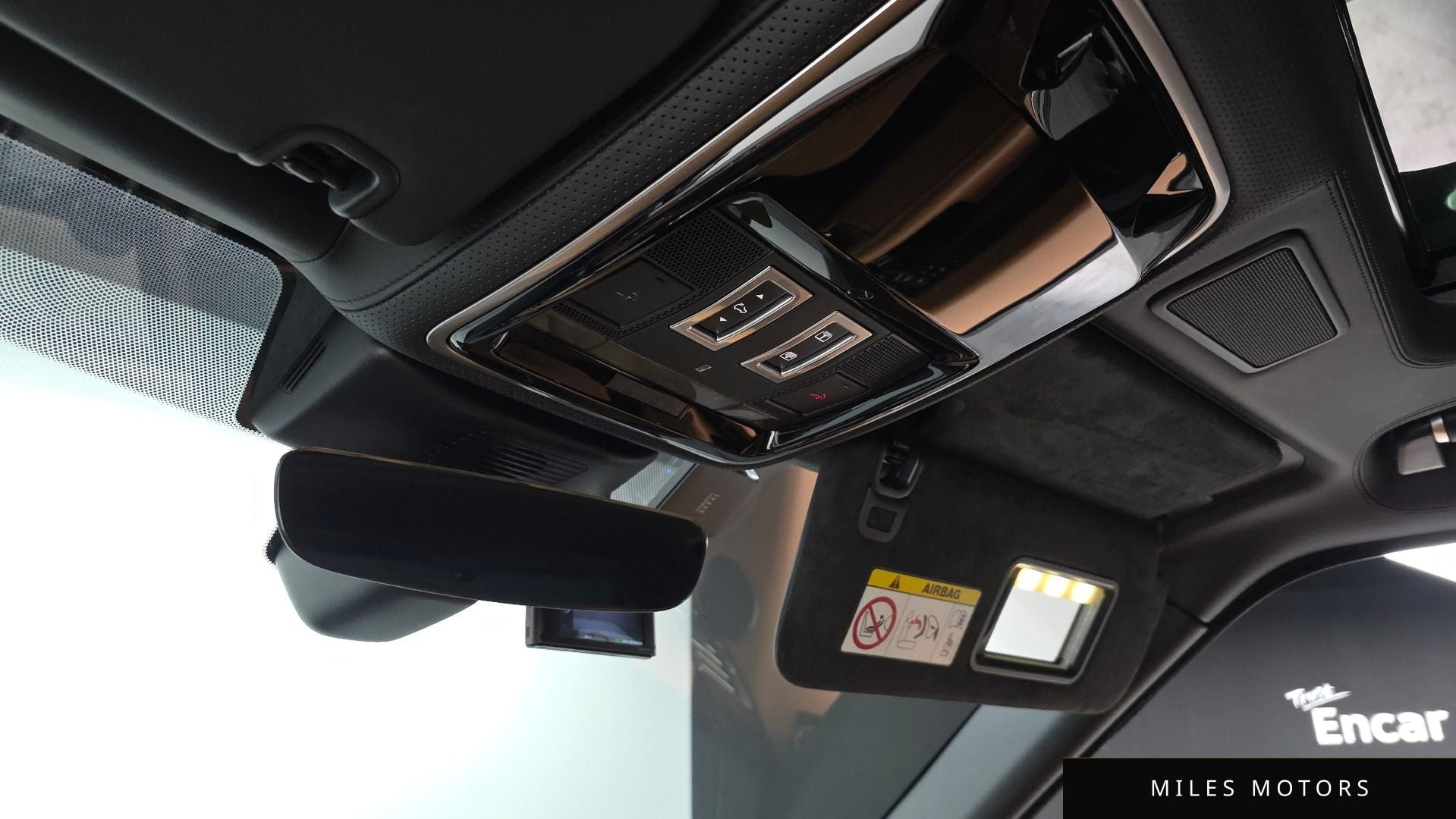 Land Rover 레인지로버 2019 — миниатюра 36