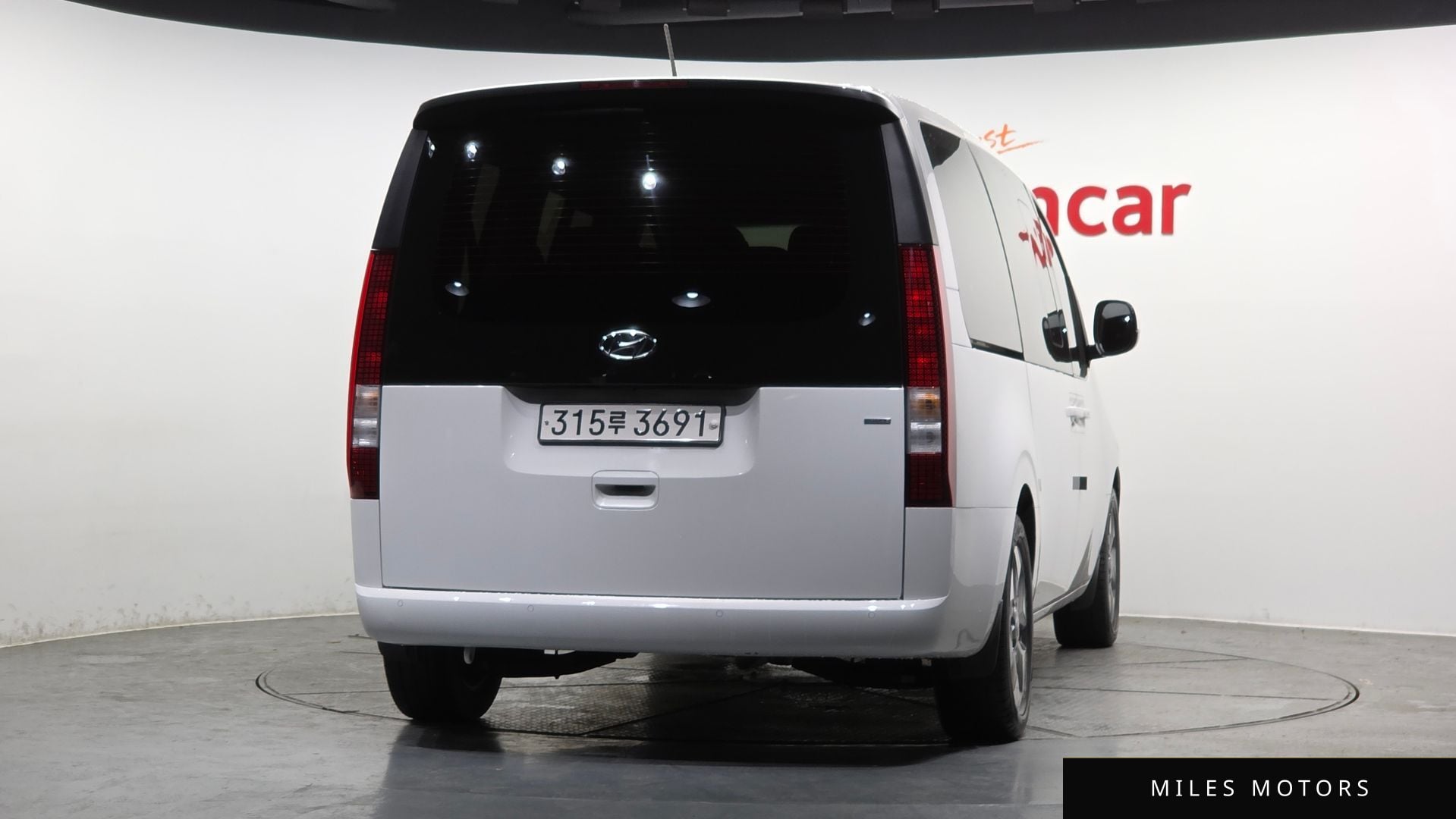 Hyundai Staria 2022 — миниатюра 4
