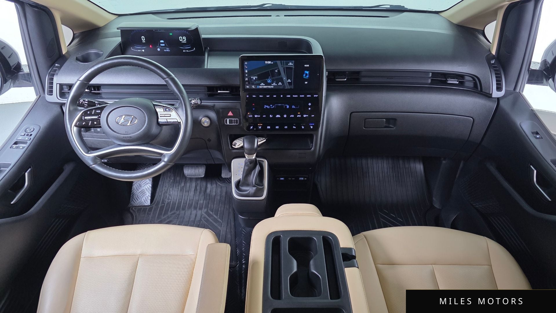 Hyundai Staria 2022 — миниатюра 10