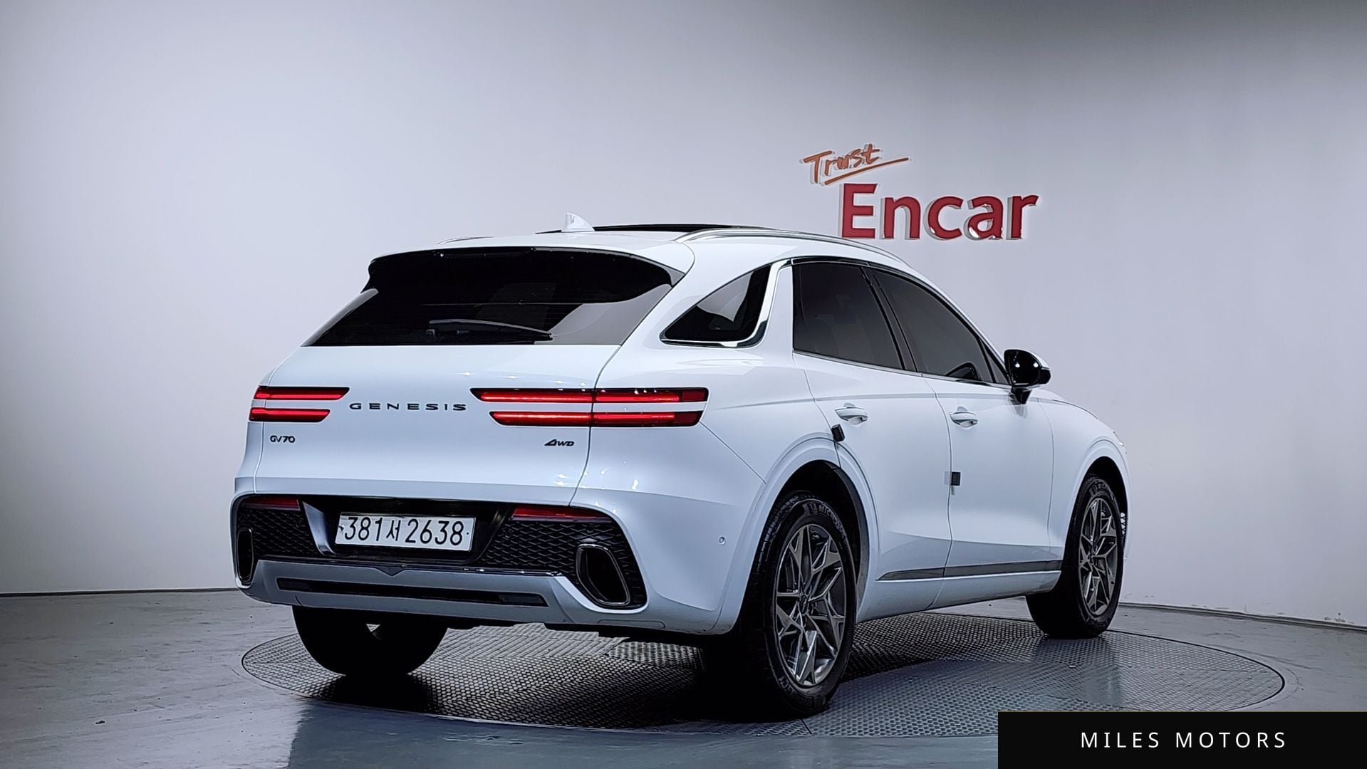 Genesis GV70 2023 — миниатюра 2