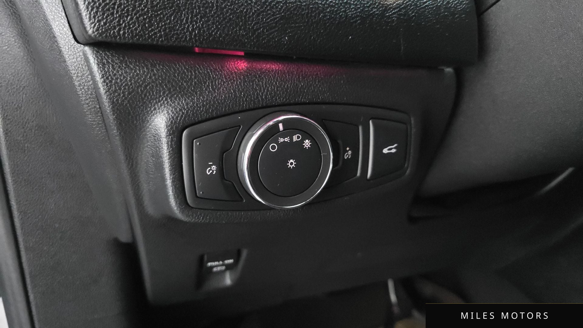 Lincoln MKC 2018 — миниатюра 28