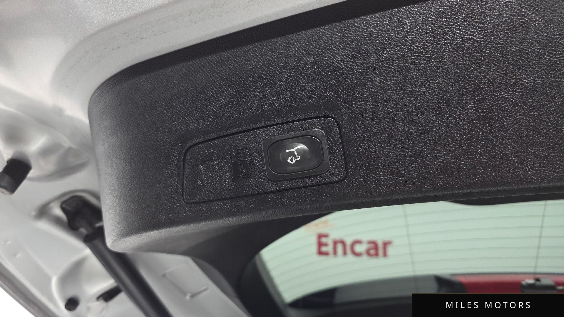 Lincoln MKC 2018 — миниатюра 31
