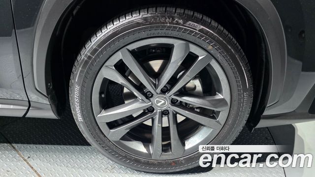 Лексус NX350h 2025 — миниатюра 7