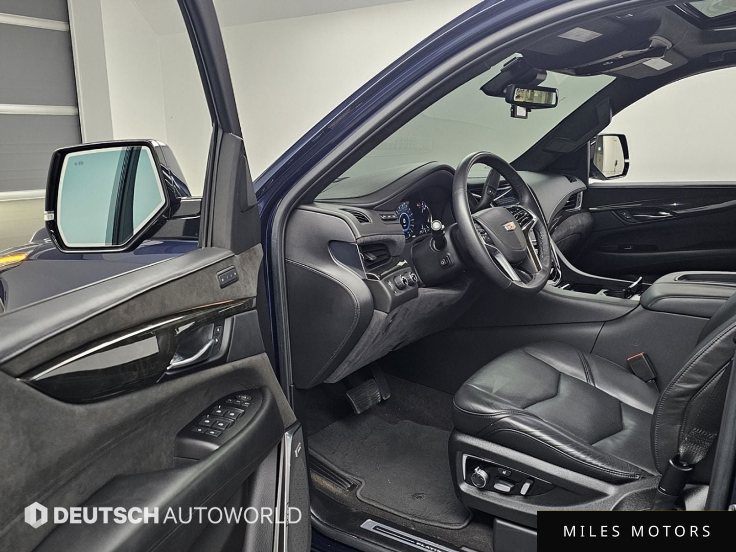 Cadillac Escalade 2020 — миниатюра 11