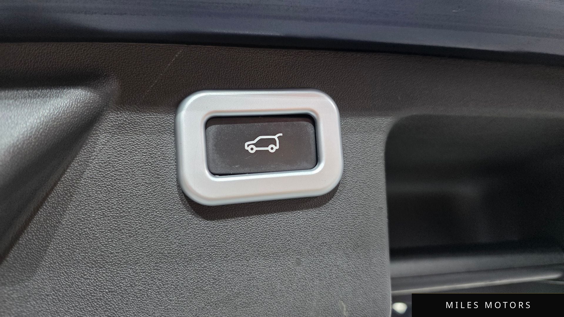 Land Rover 디스커버리 스포츠 2017 — миниатюра 32