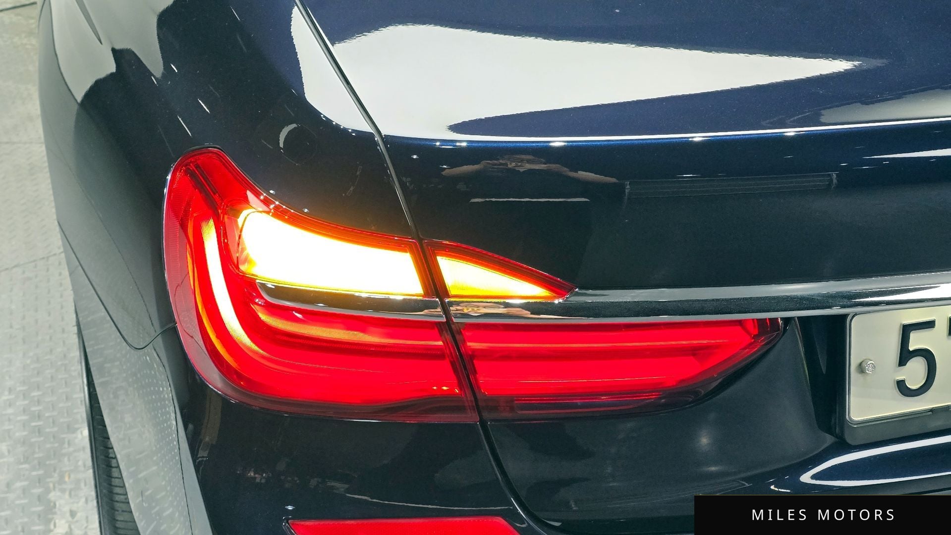 BMW 7 Series (G11) 2017 — миниатюра 8