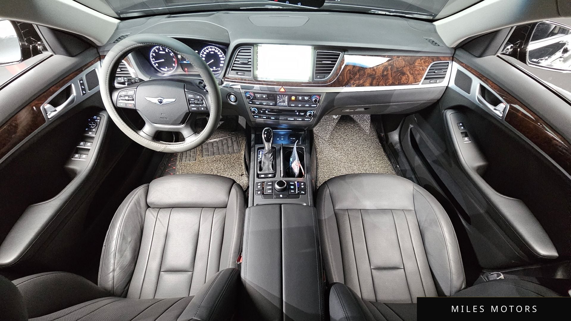 Hyundai Genesis 2016 — миниатюра 10