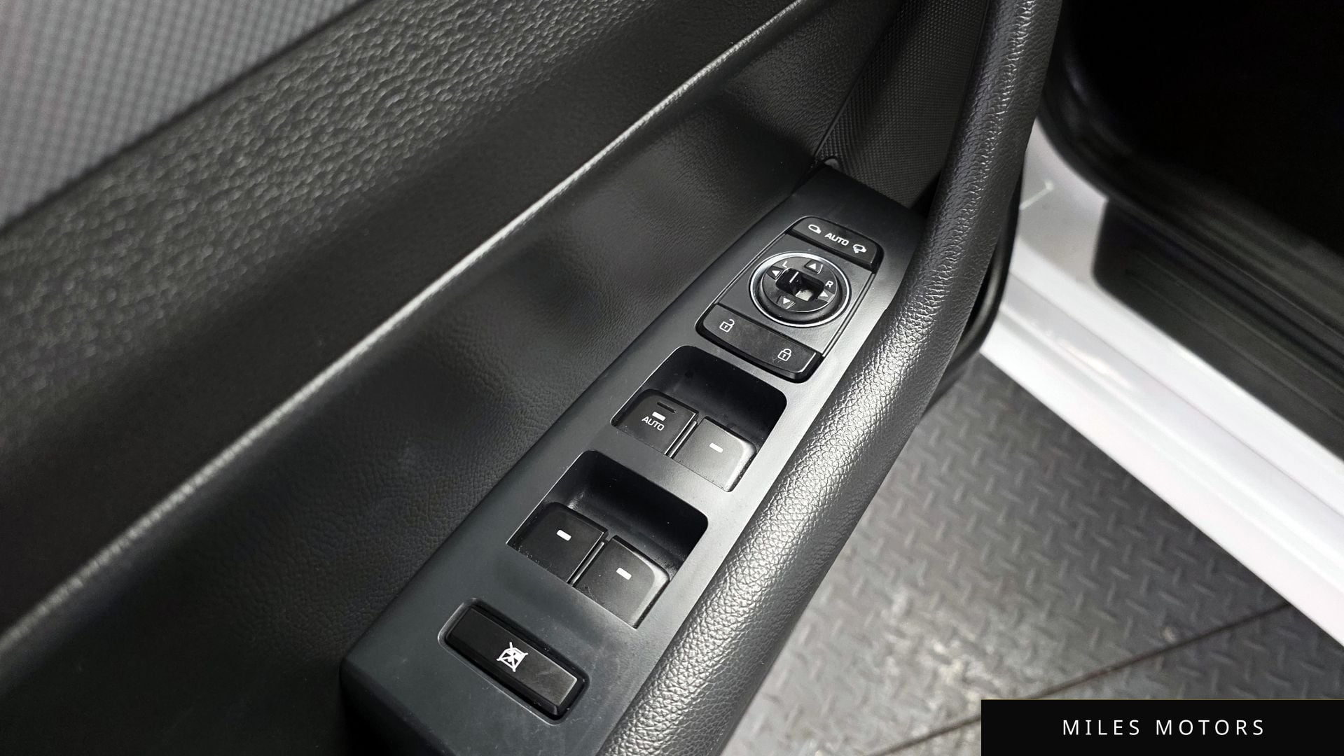 Hyundai Sonata 2018 — миниатюра 24