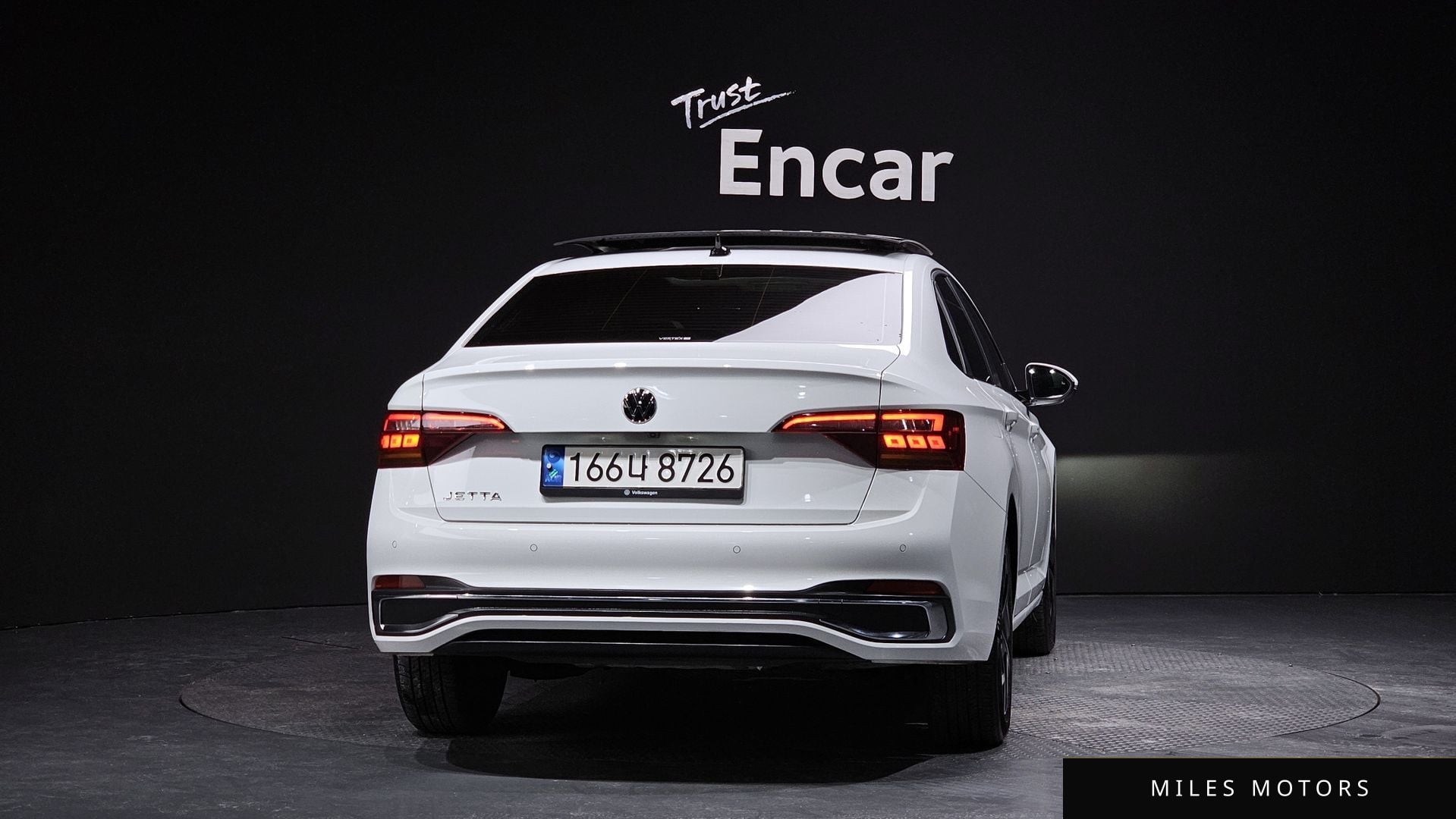 Volkswagen 제타 2023 — миниатюра 4