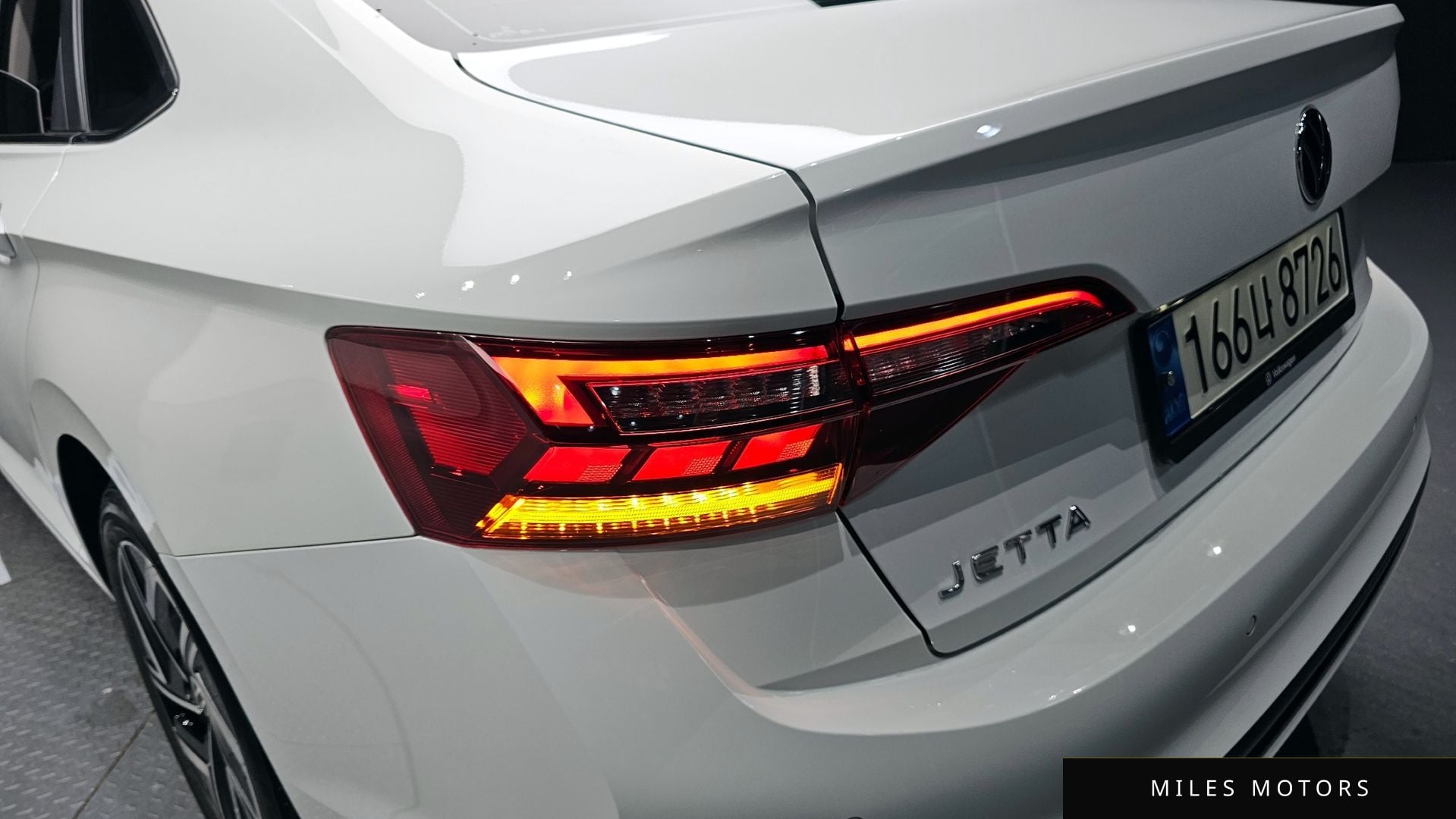 Volkswagen 제타 2023 — миниатюра 9
