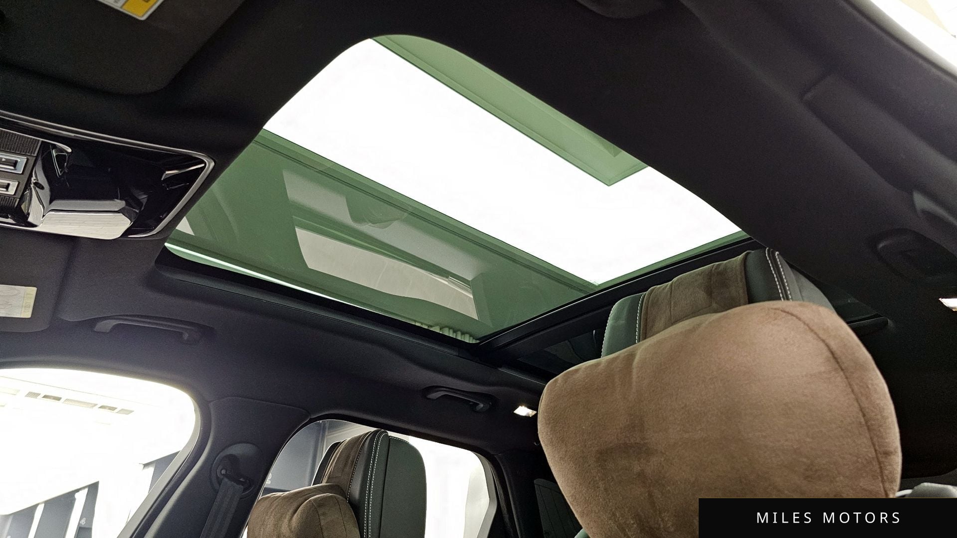 Land Rover Range Rover Velar 2019 — миниатюра 23