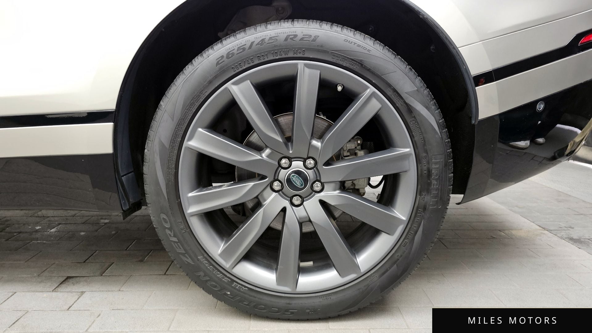 Land Rover Range Rover Velar 2019 — миниатюра 7