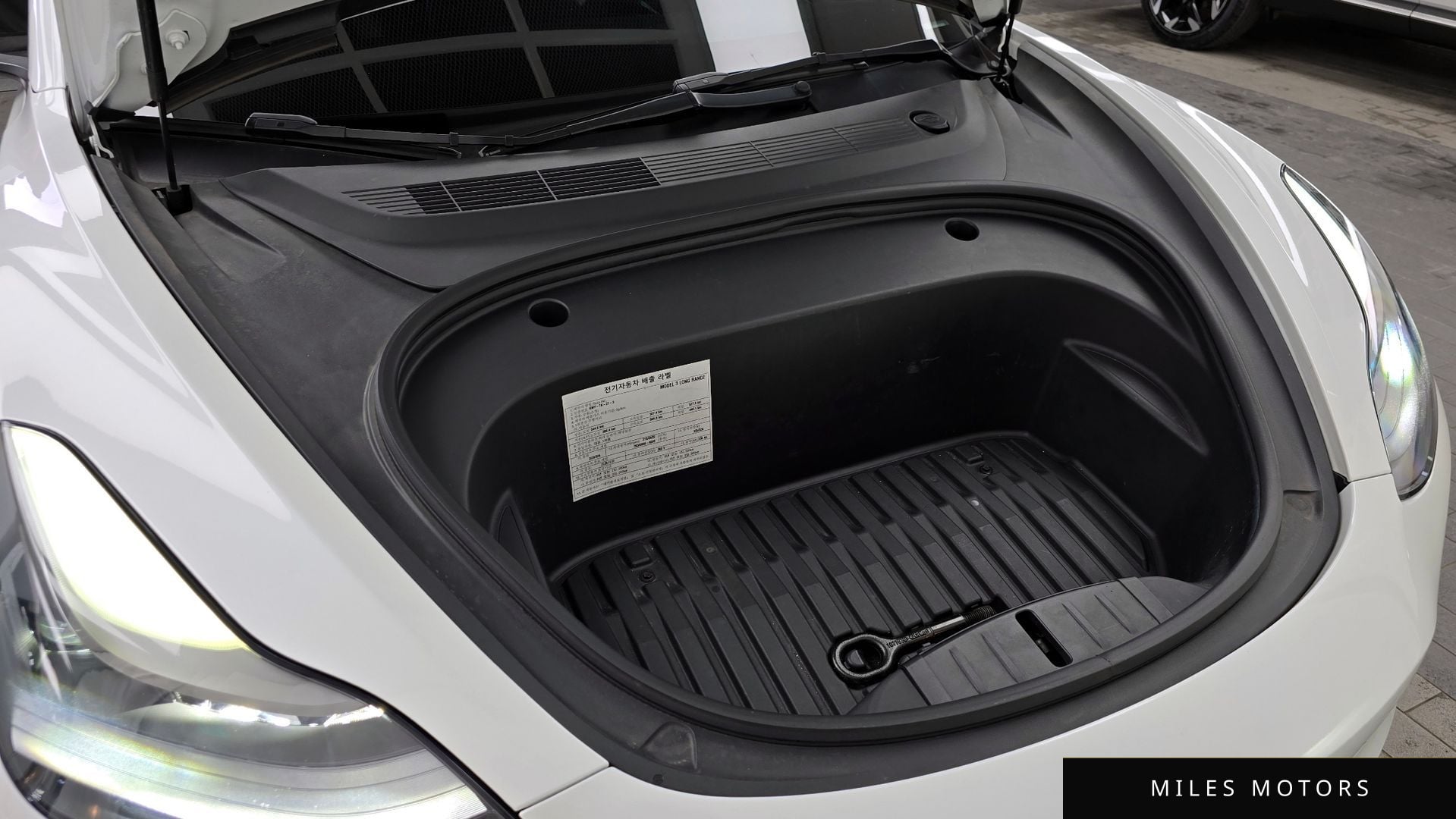 Tesla Model 3 2022 — миниатюра 6