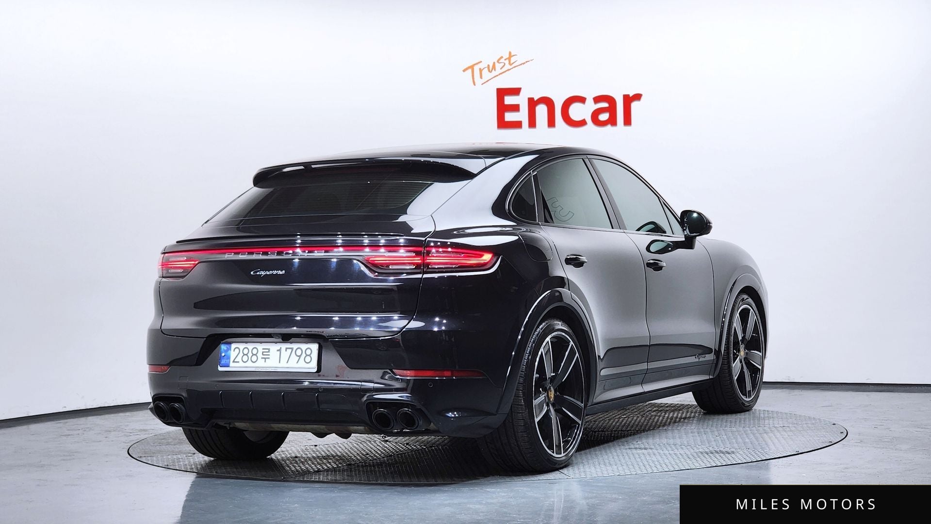 Porsche Cayenne 2020 — миниатюра 2