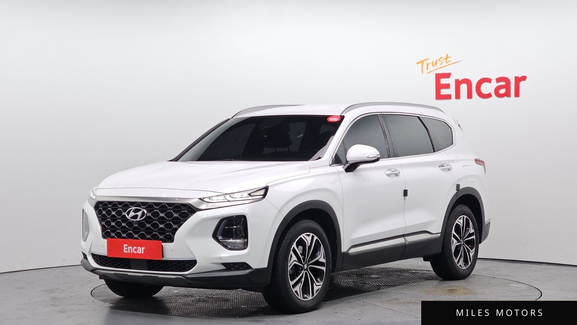 Hyundai Santafe 2019 — фото 1 из 12