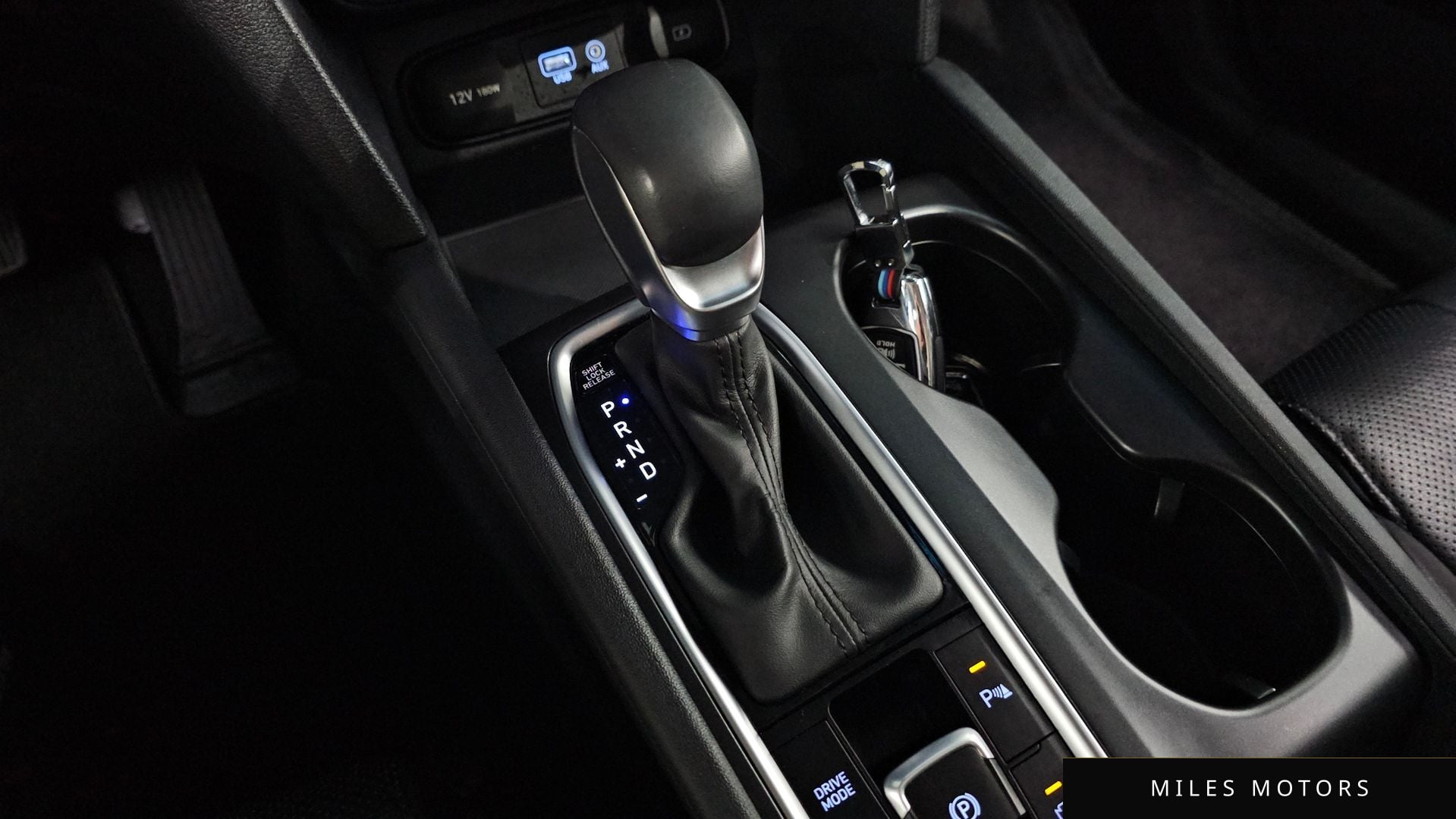 Hyundai Santafe 2019 — миниатюра 12