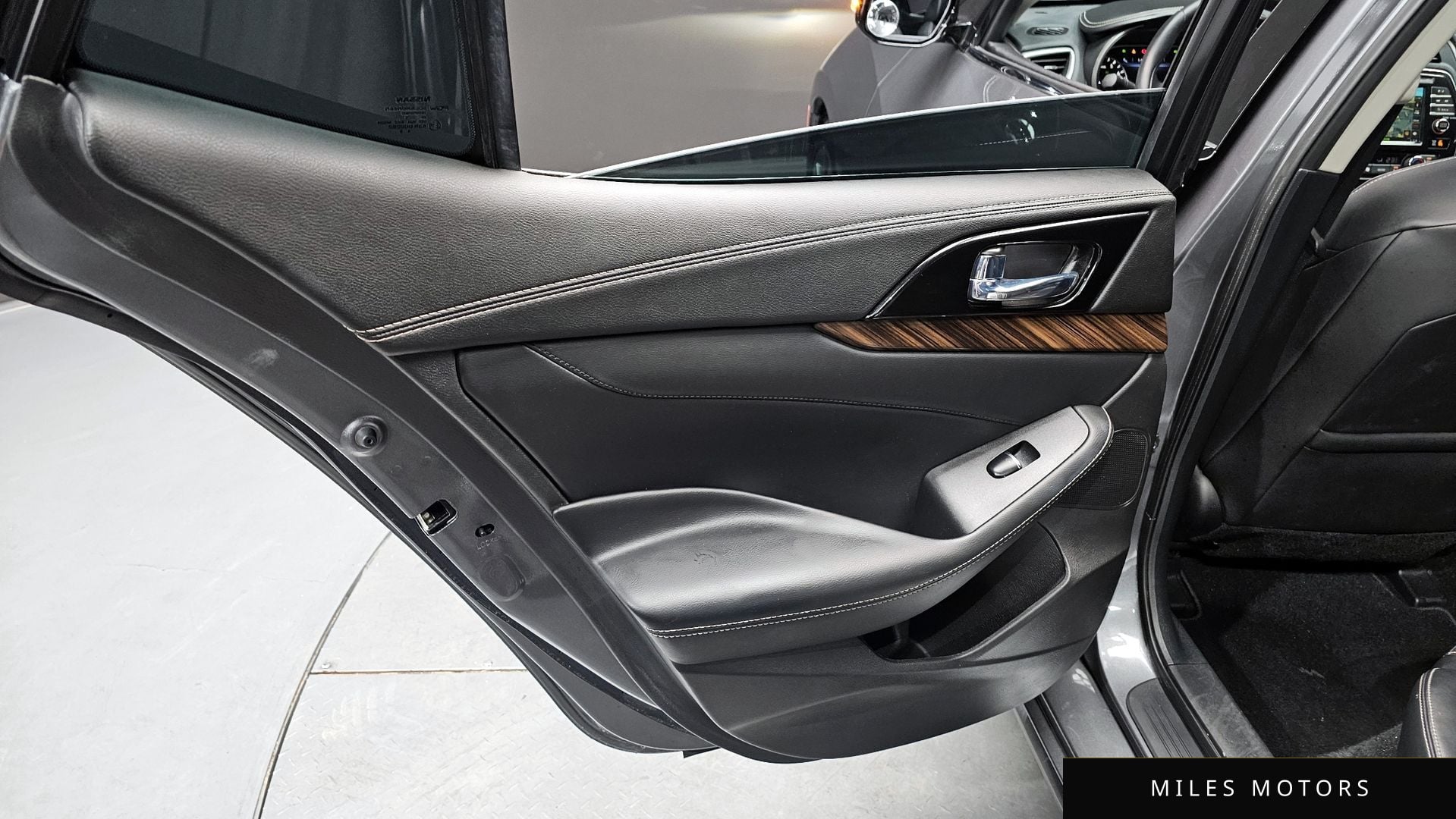 Nissan Maxima 2017 — миниатюра 15