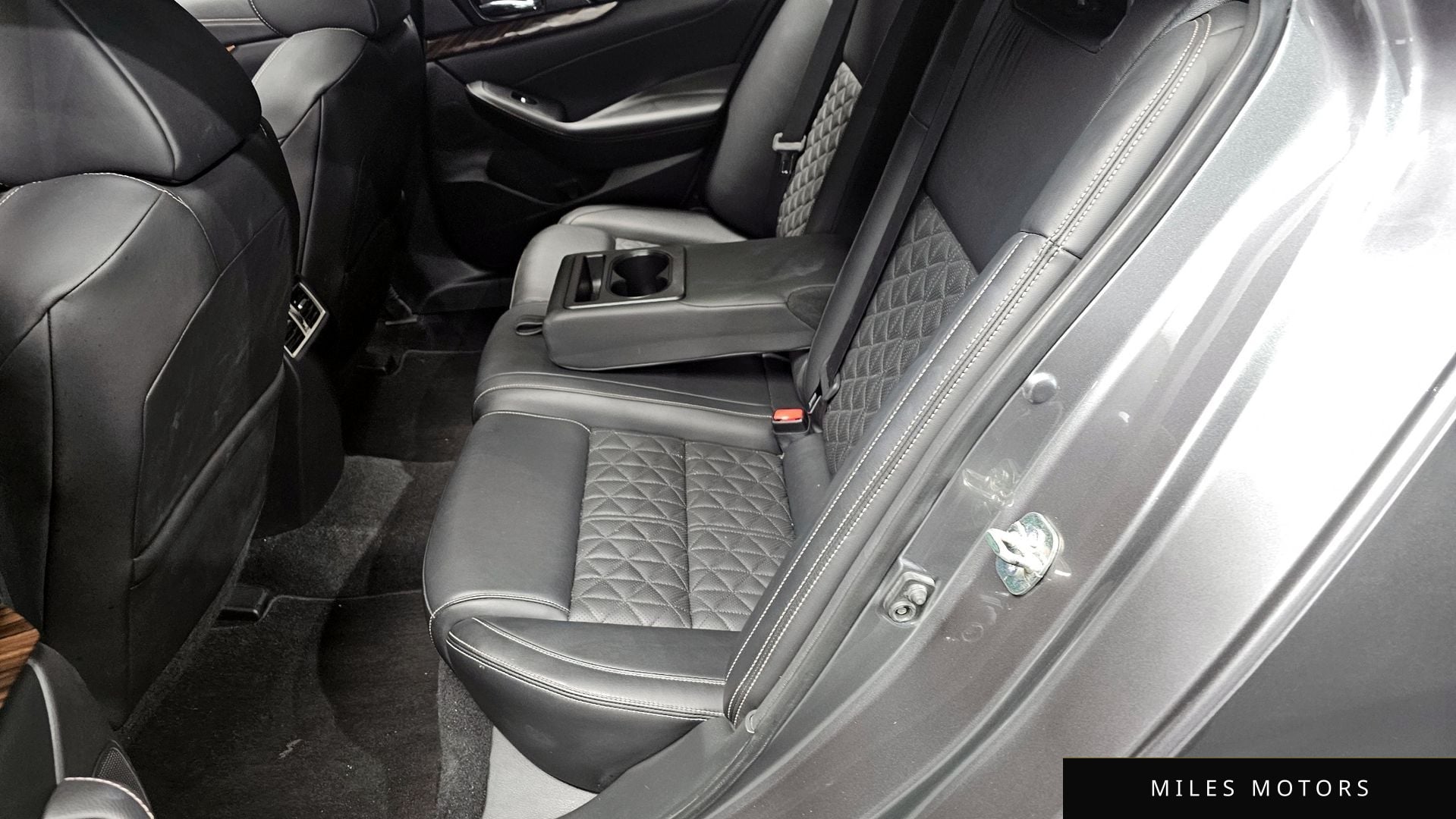 Nissan Maxima 2017 — миниатюра 16