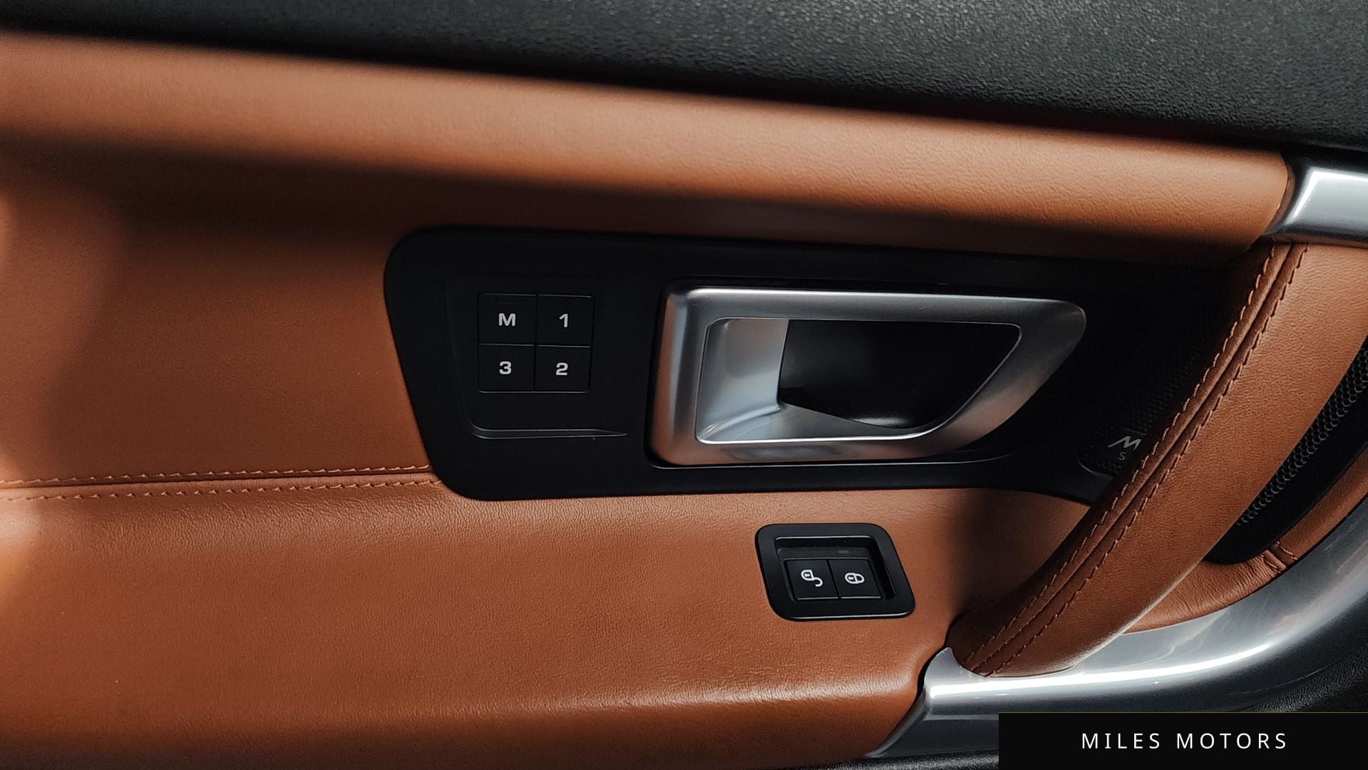 Land Rover 디스커버리 스포츠 2016 — миниатюра 17