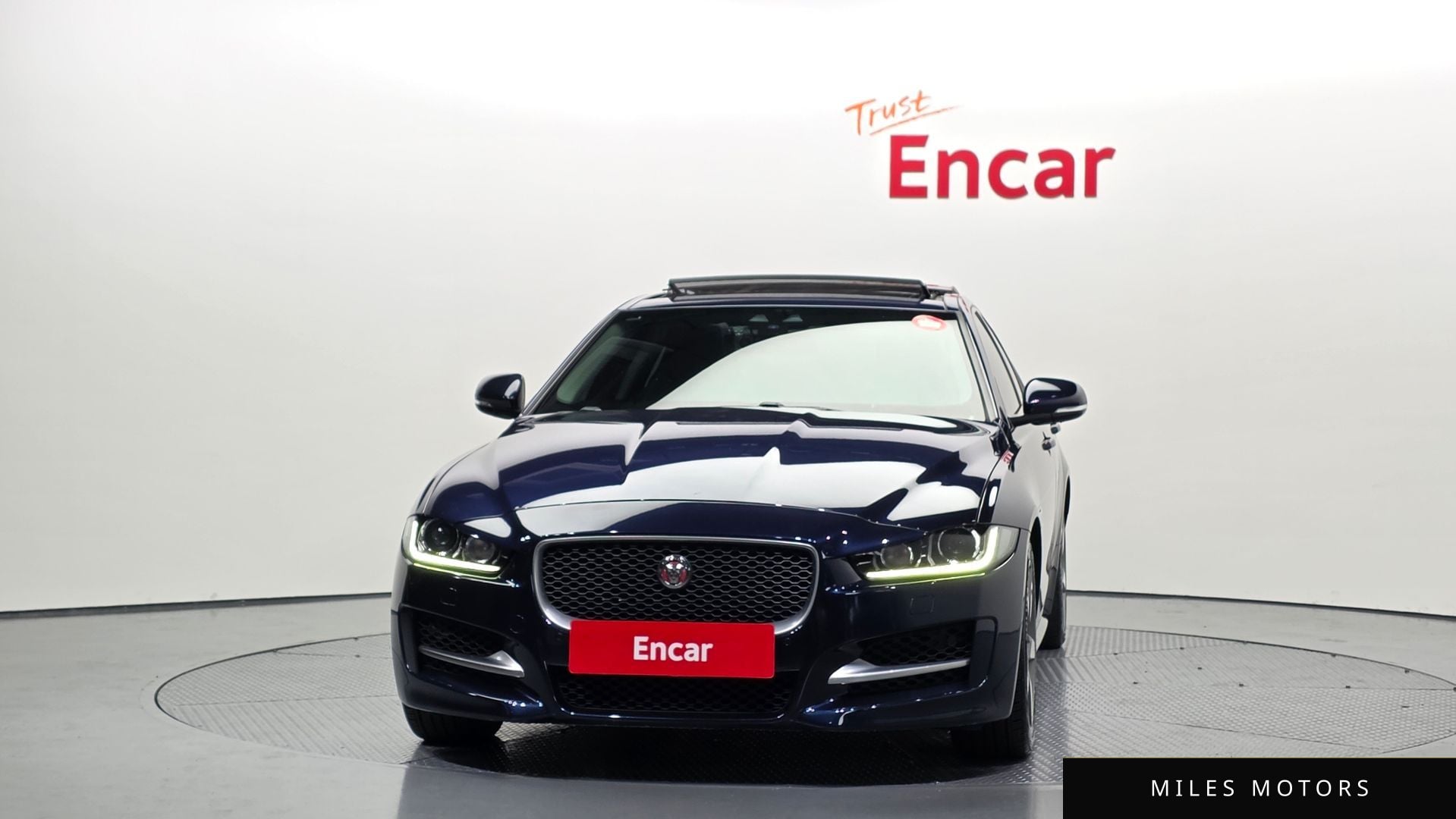 Jaguar XE 2016 — миниатюра 3