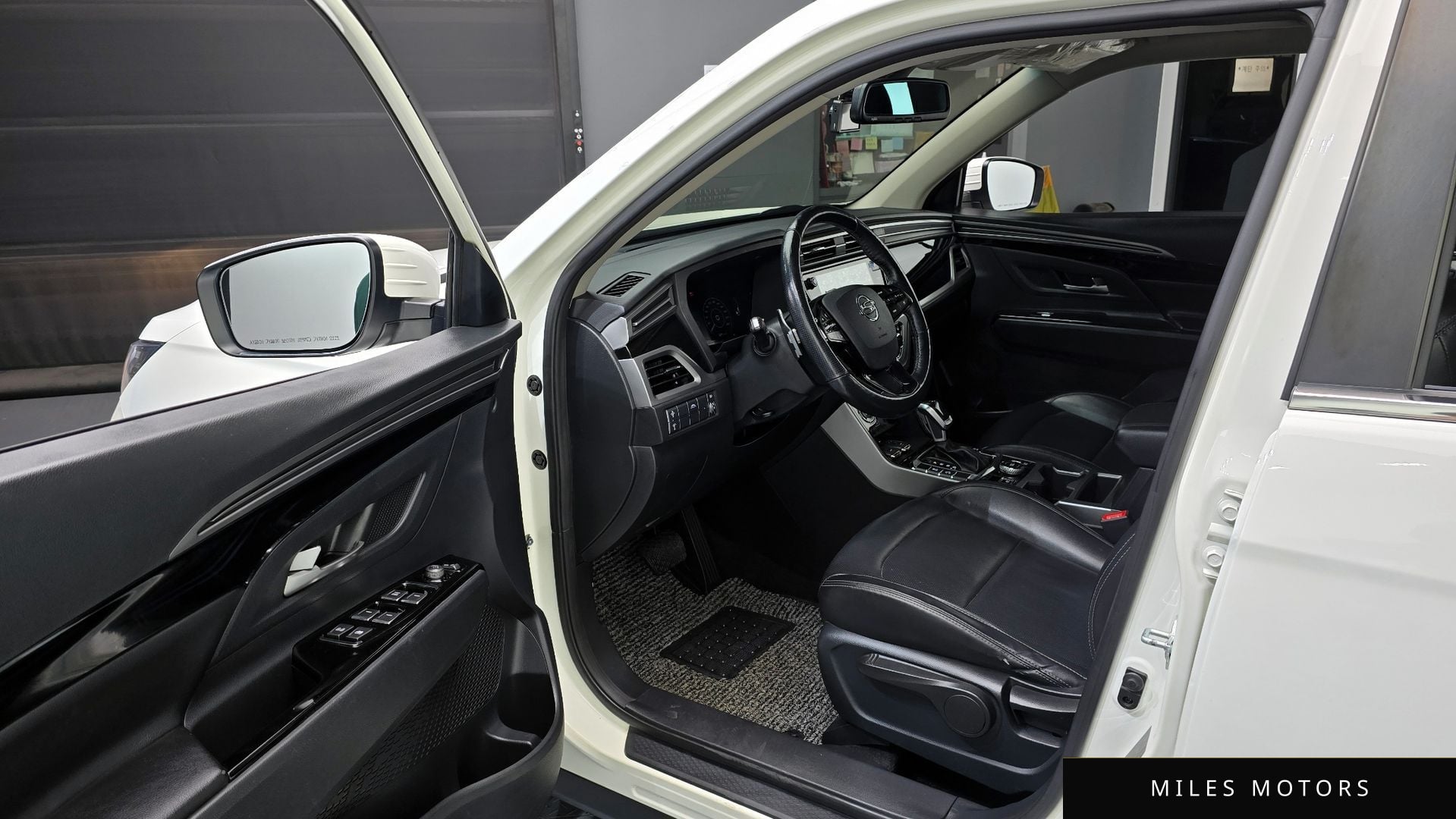 KG Mobility Beautiful Korando 2021 — миниатюра 10