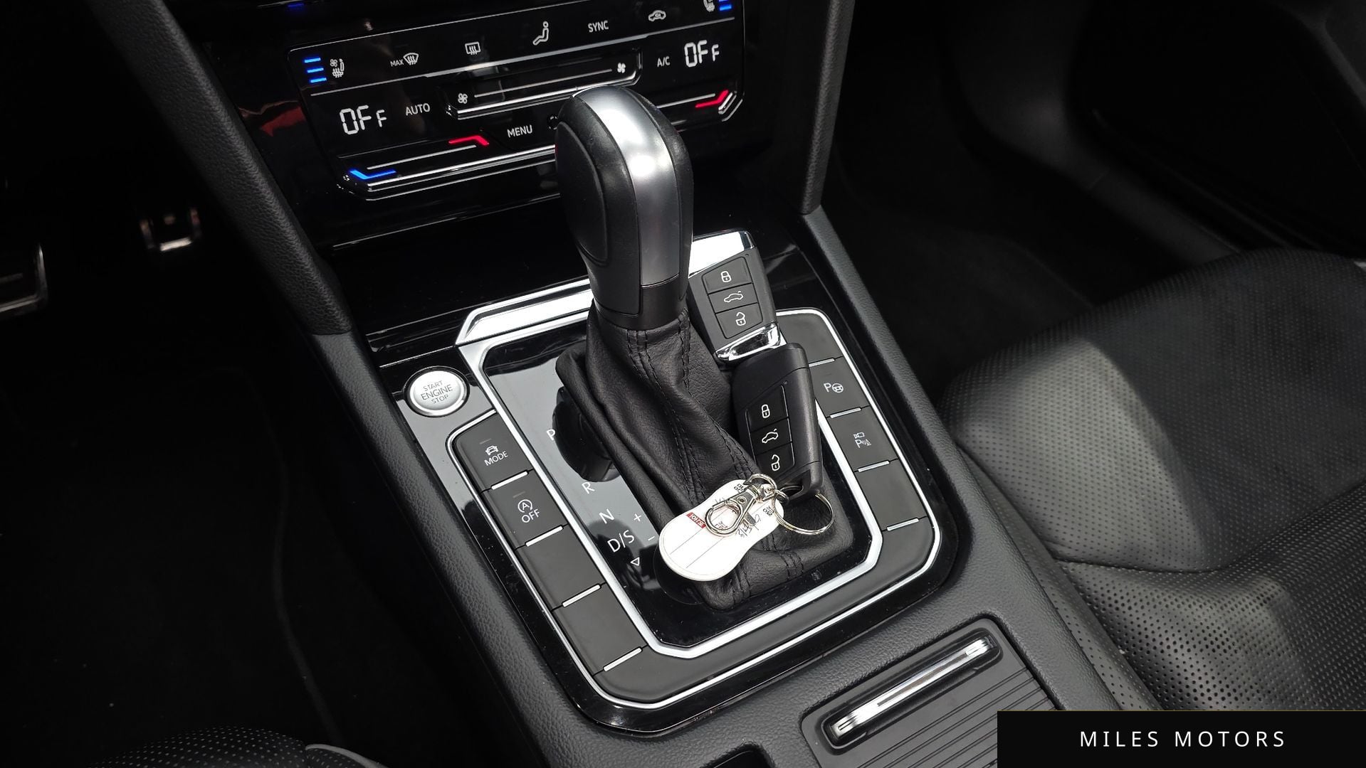 Volkswagen 아테온 2023 — миниатюра 12