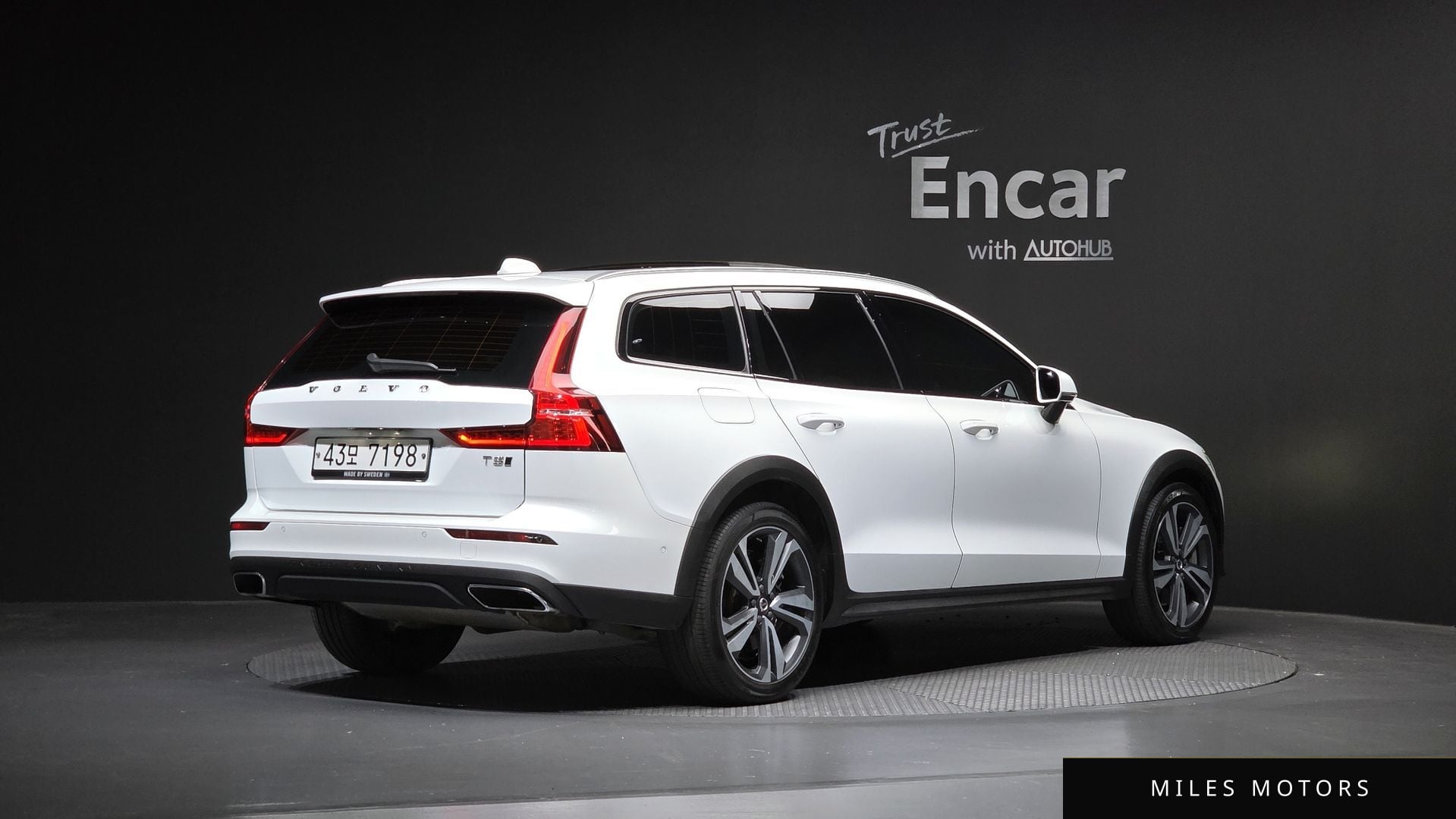 Volvo V60 크로스컨트리 2020 — миниатюра 2