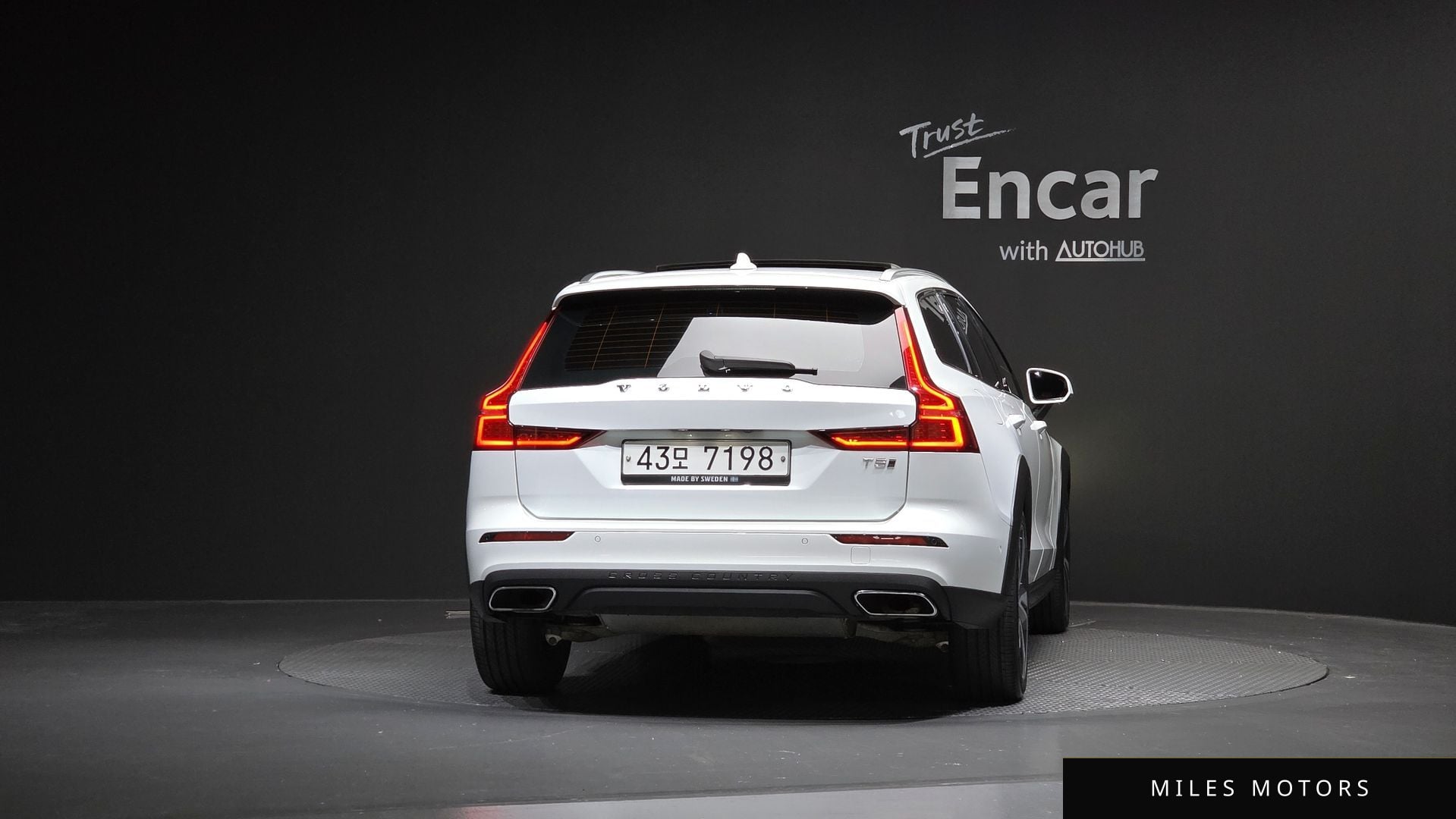 Volvo V60 크로스컨트리 2020 — миниатюра 4
