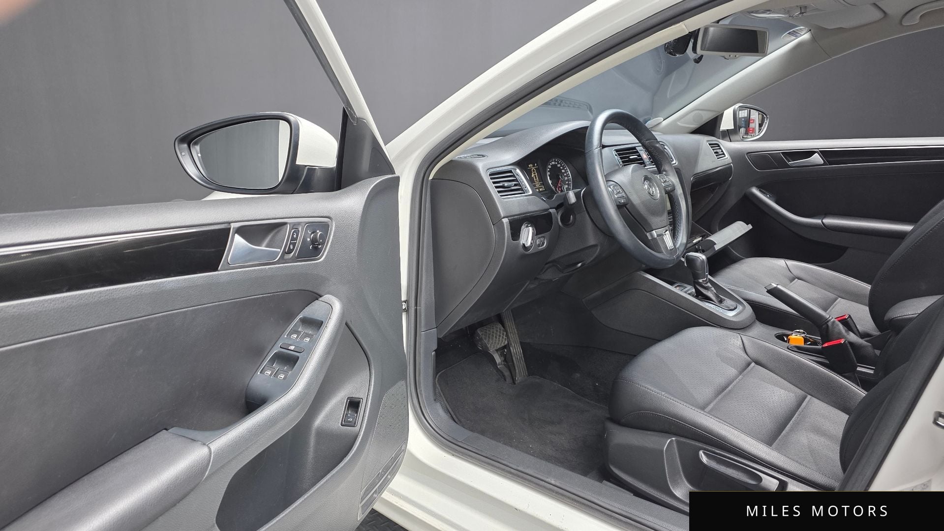 Volkswagen Jetta 2013 — миниатюра 10